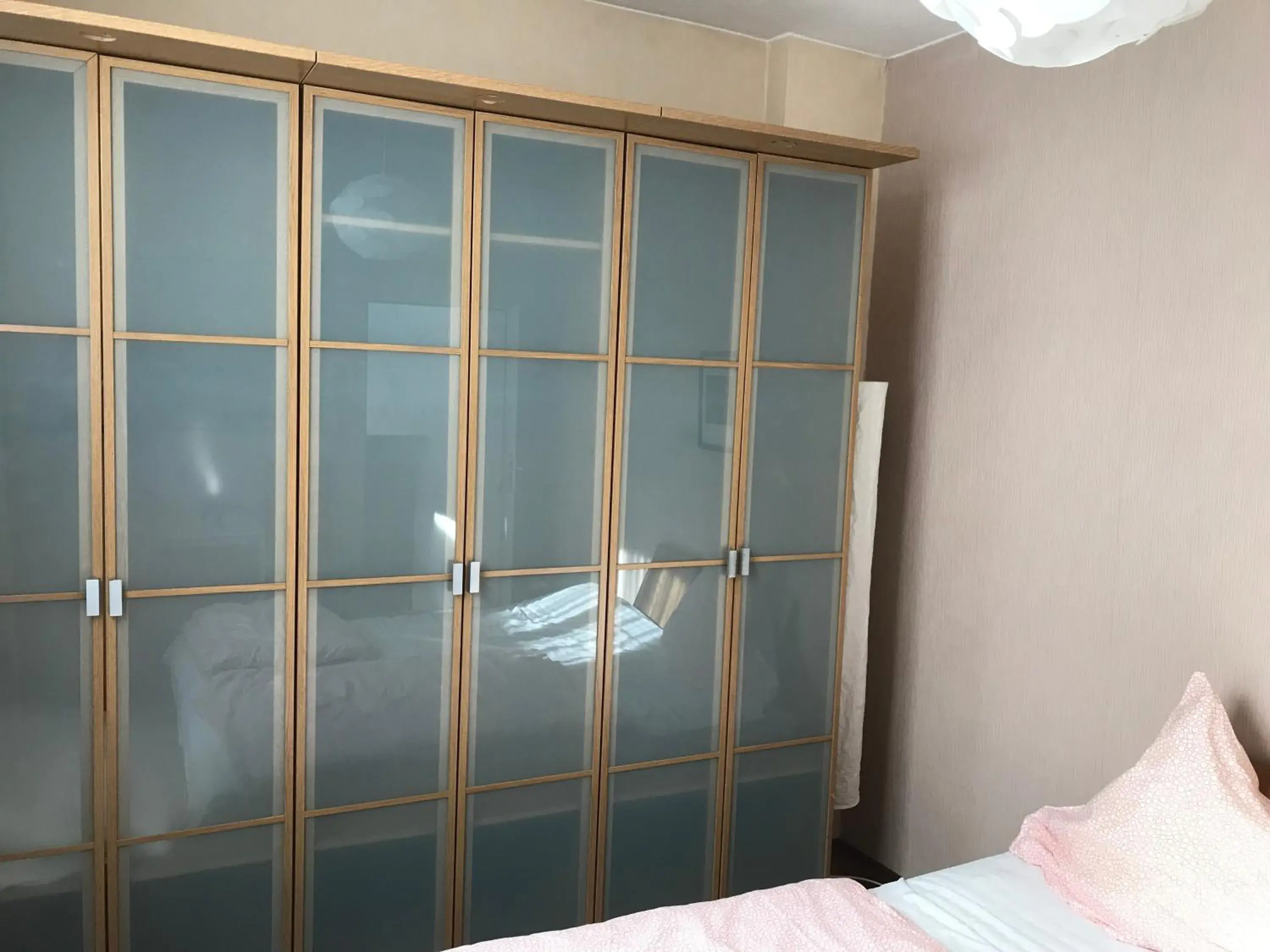 Double Room with Private External Bathroom in Balthasar Neumann Speiserei & Gästehaus - Zentrum Brühl -E-Ladestation, nähe Phantasialand Double Room with Private External Bathroom in Balthasar Neumann Speiserei & Gästehaus - Zentrum Brühl -E-Ladestation, nähe Phantasialand