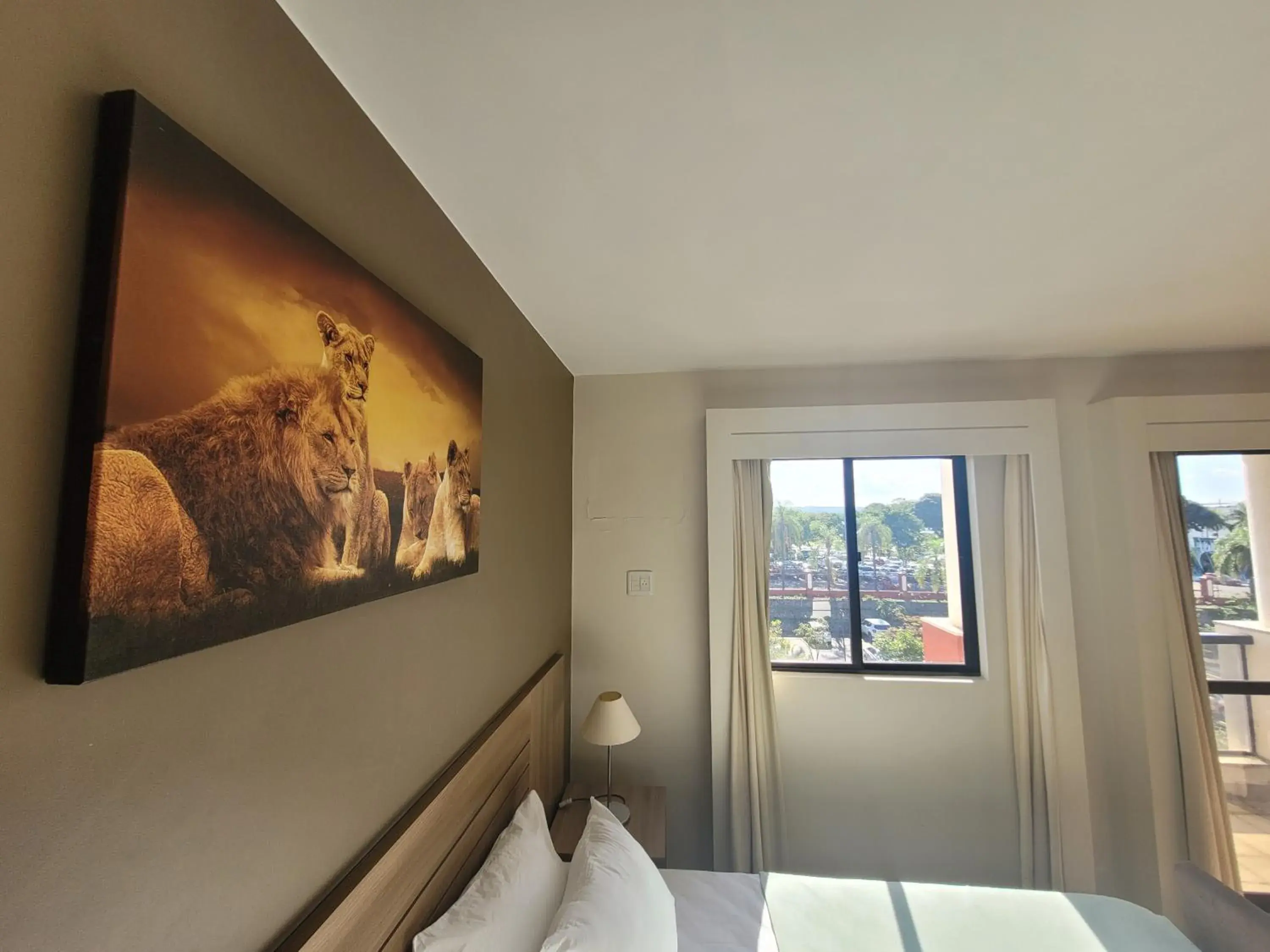 King Suite with Balcony in Lake Side Beira do Lago - piscina - academia - sauna- By Rei dos Flats King Suite with Balcony in Lake Side Beira do Lago - piscina - academia - sauna- By Rei dos Flats