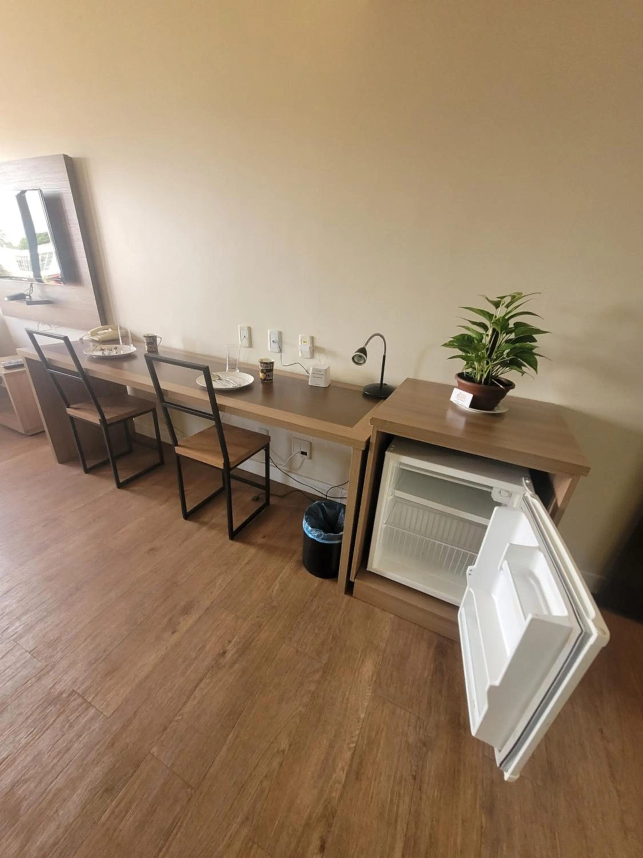 Dining area in LAKE SIDE - VISTA DO LAGO