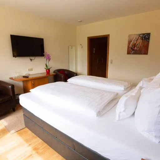 Bed in Hotel Zehnthof