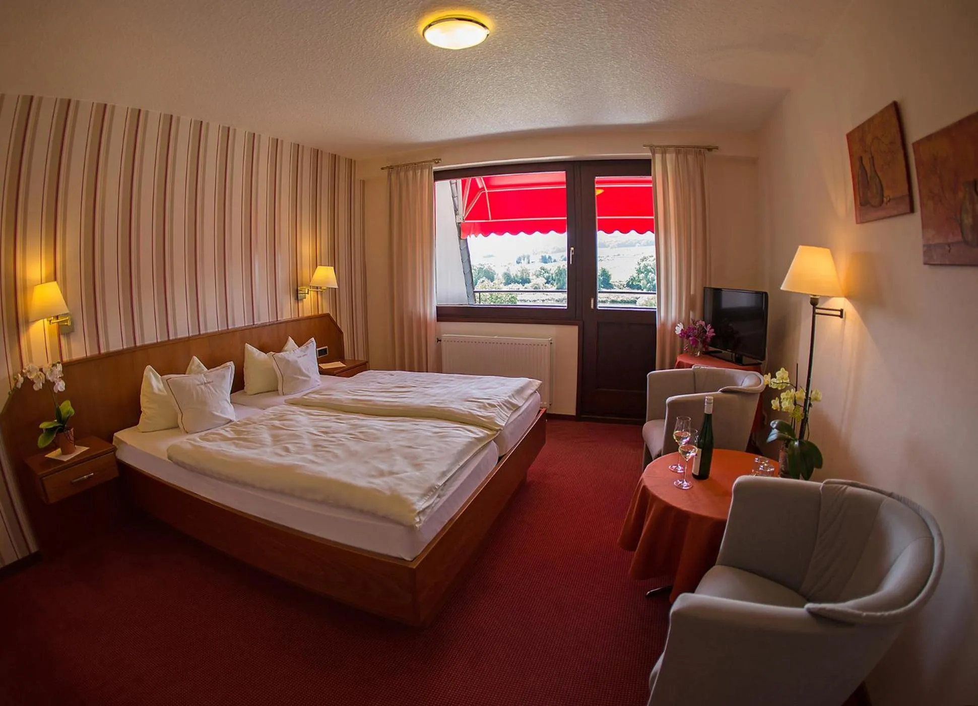Photo of the whole room, Bed in Hotel Zehnthof