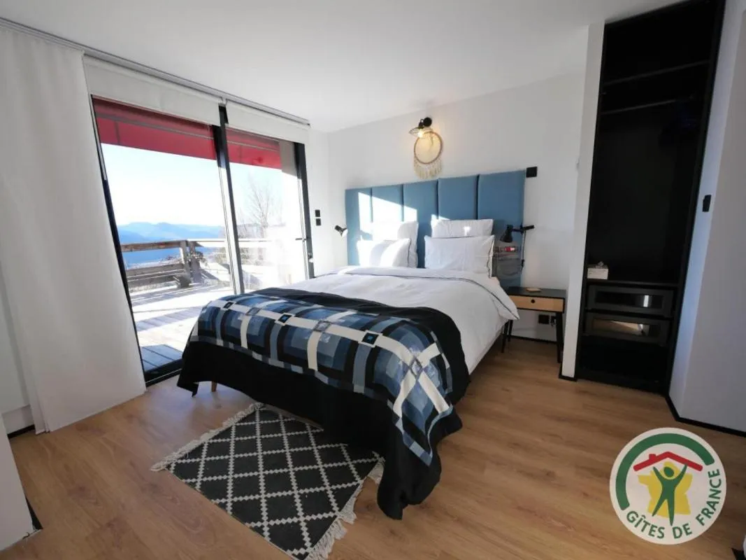 Bedroom, Bed in Katsoleil