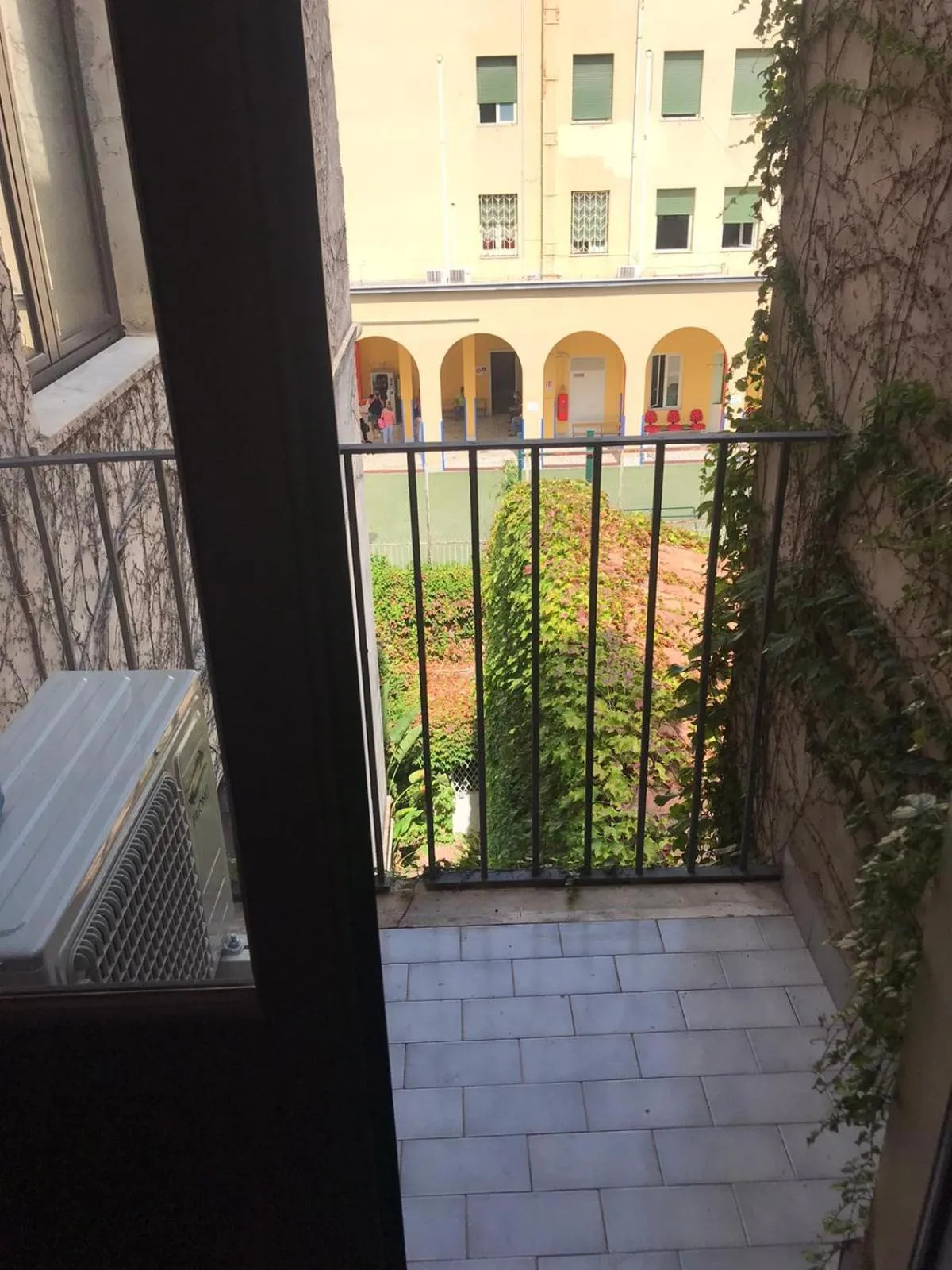 View (from property/room) in la casa di romi