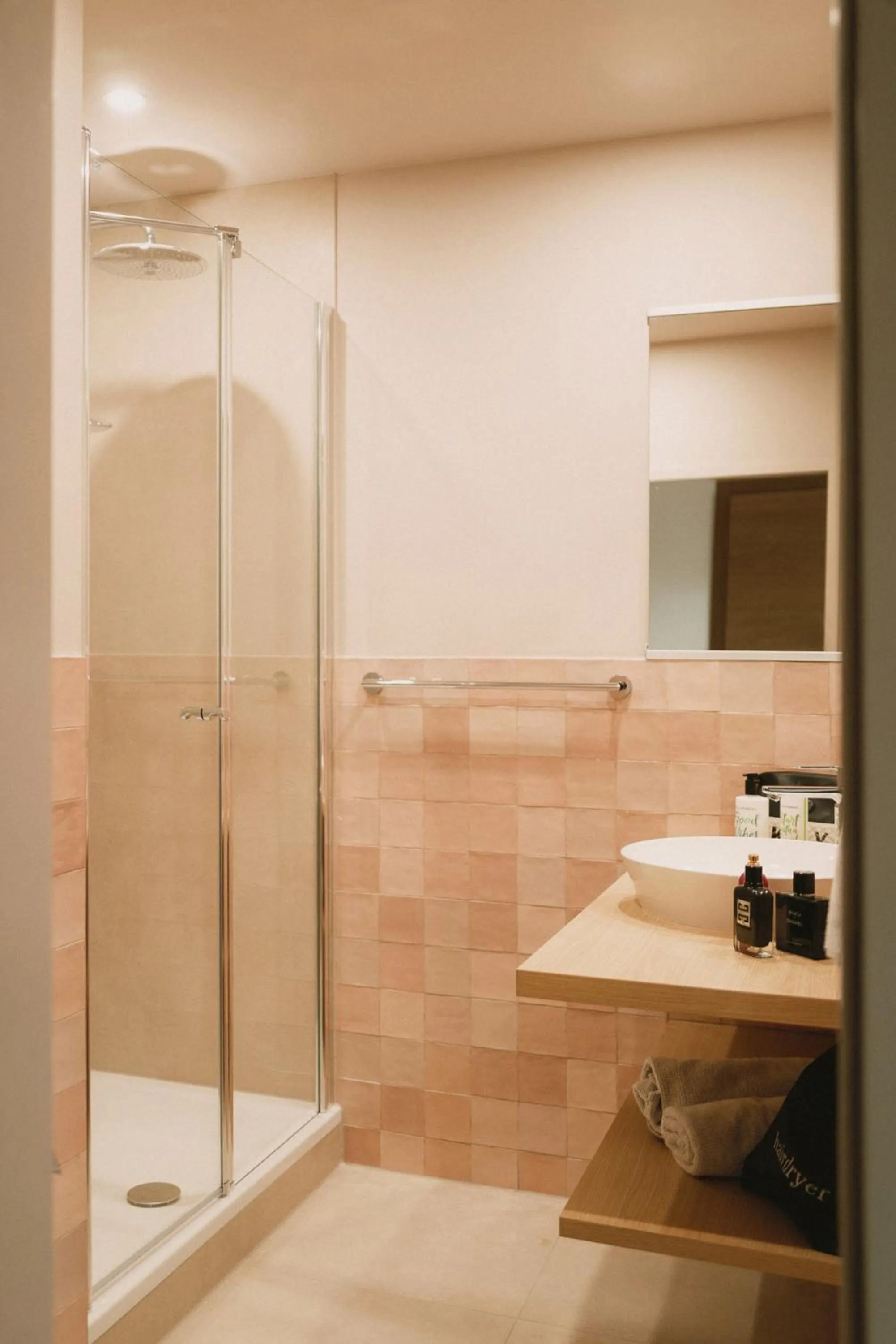 Bathroom in 2Places Soul