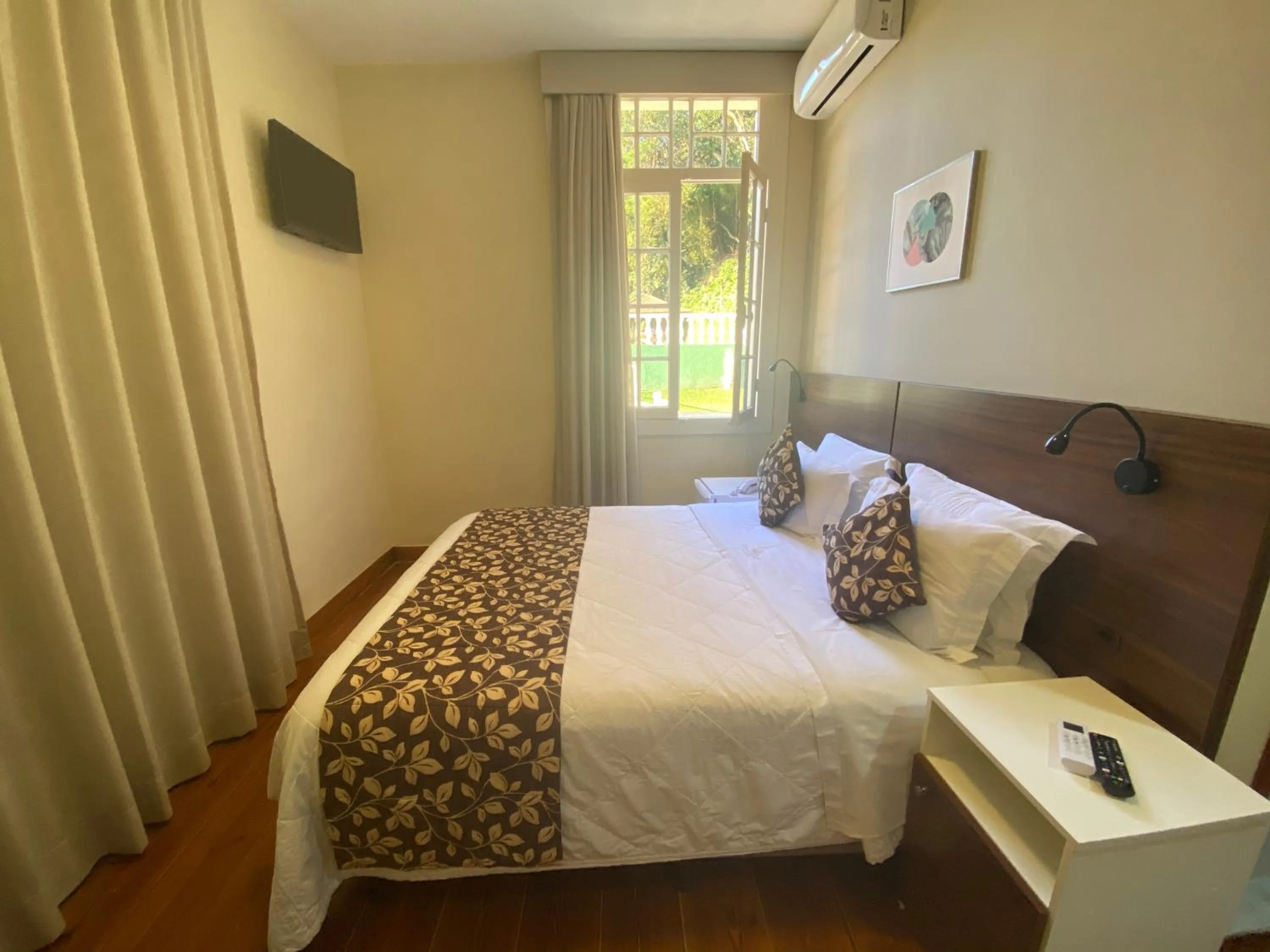 Photo of the whole room, Bed in Pousada Princesa Isabel - Visconde