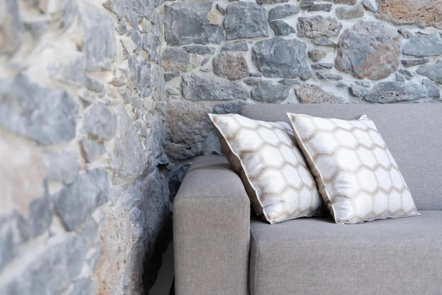 Communal lounge/ TV room in Stay in our cozy and wonderful Casa da Rosinha