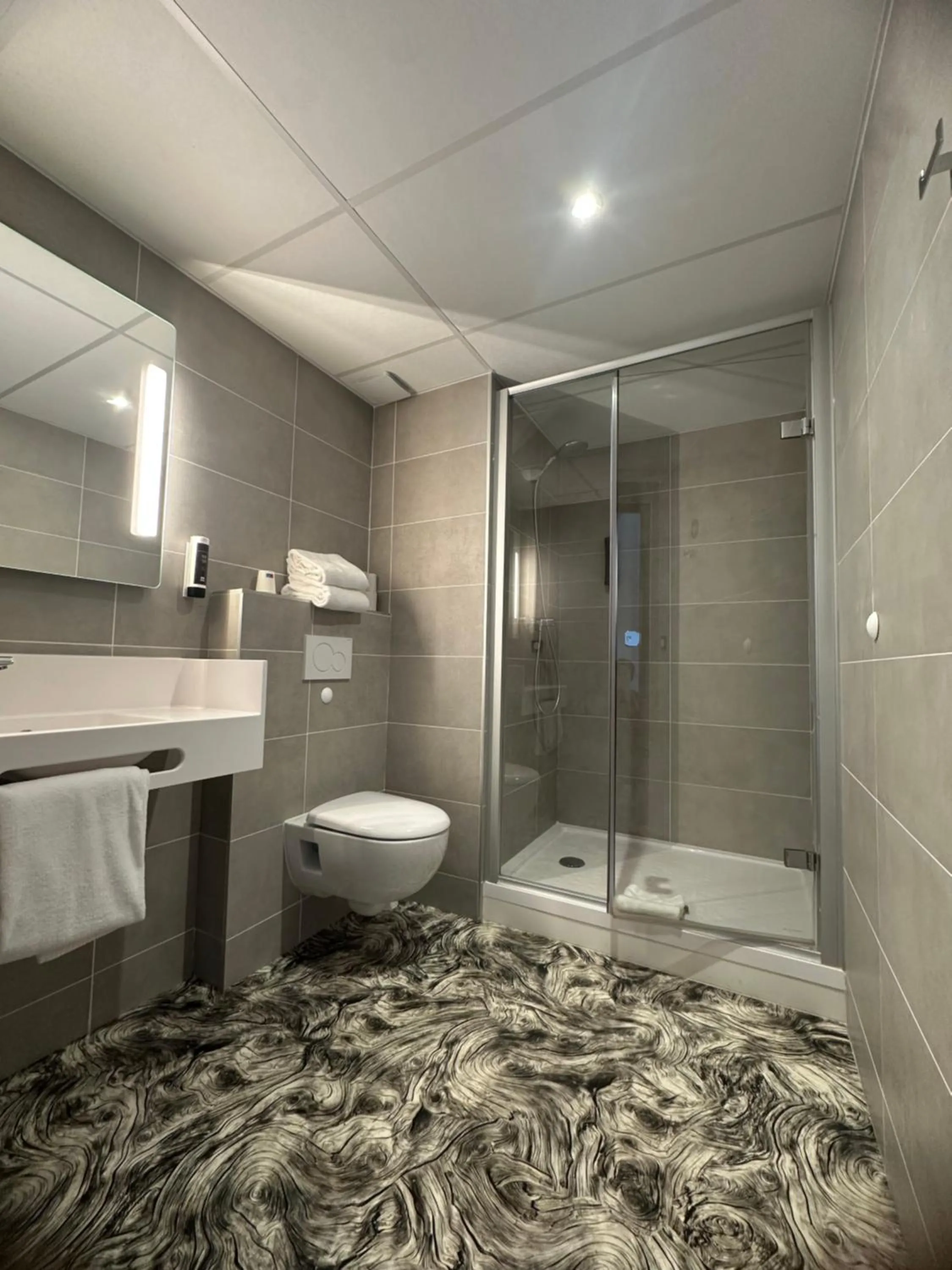 Shower in B&B HOTEL PERPIGNAN Nord Aéroport