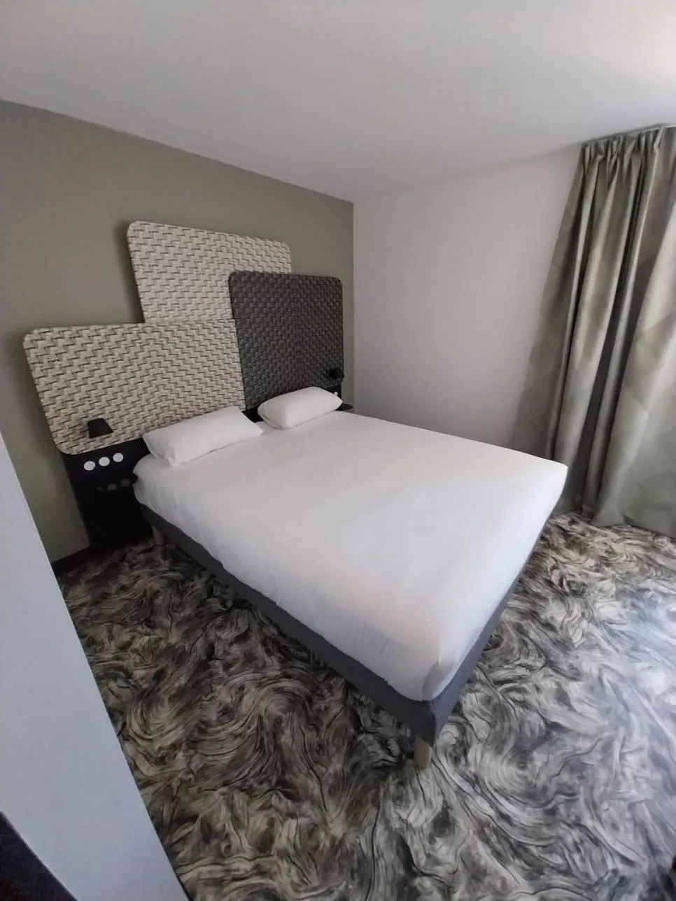 Bed in B&B HOTEL PERPIGNAN Nord Aéroport