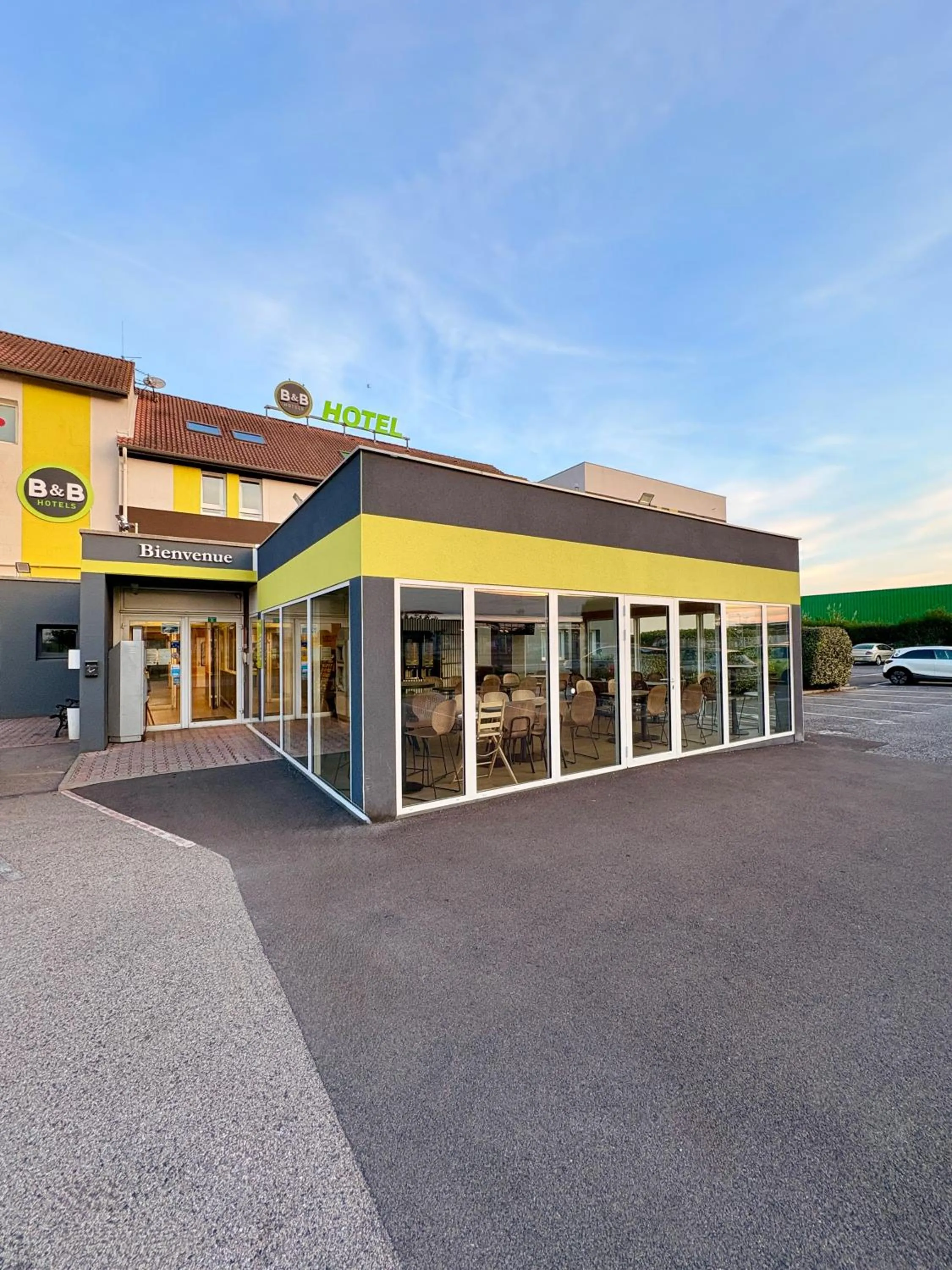 Property building in B&B HOTEL PERPIGNAN Nord Aéroport