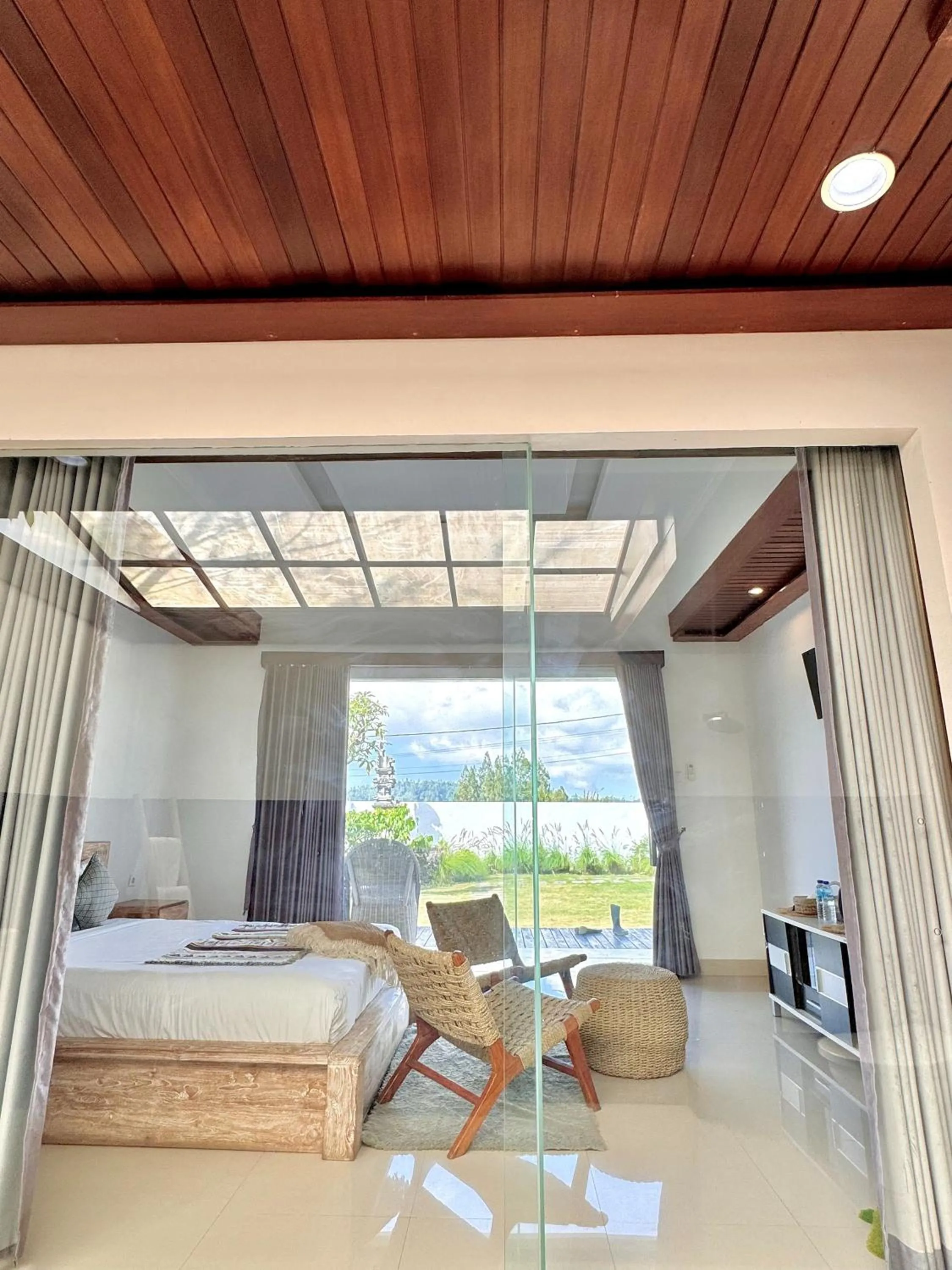 Bedroom, Bed in Volcano Side Kintamani Bali