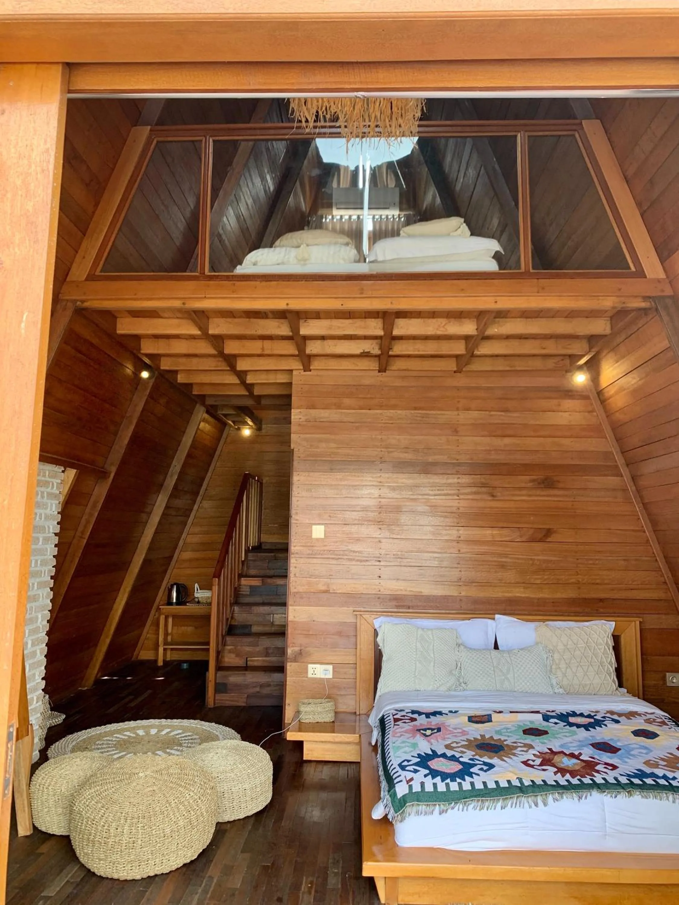 Bedroom, Bed in Volcano Side Kintamani Bali