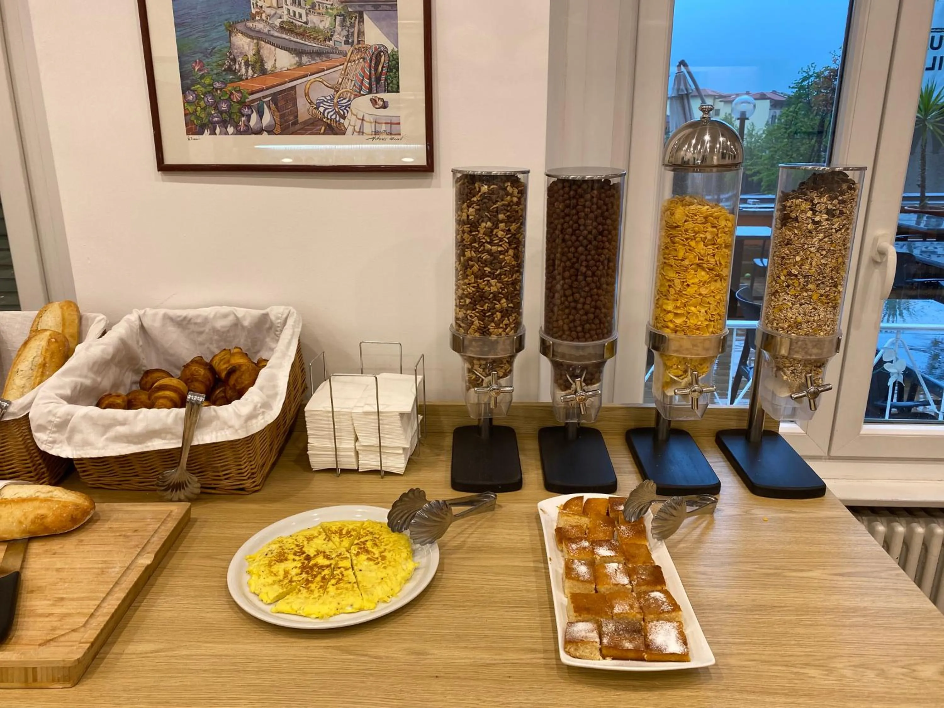 Buffet breakfast in Hotel Garni Montaldi