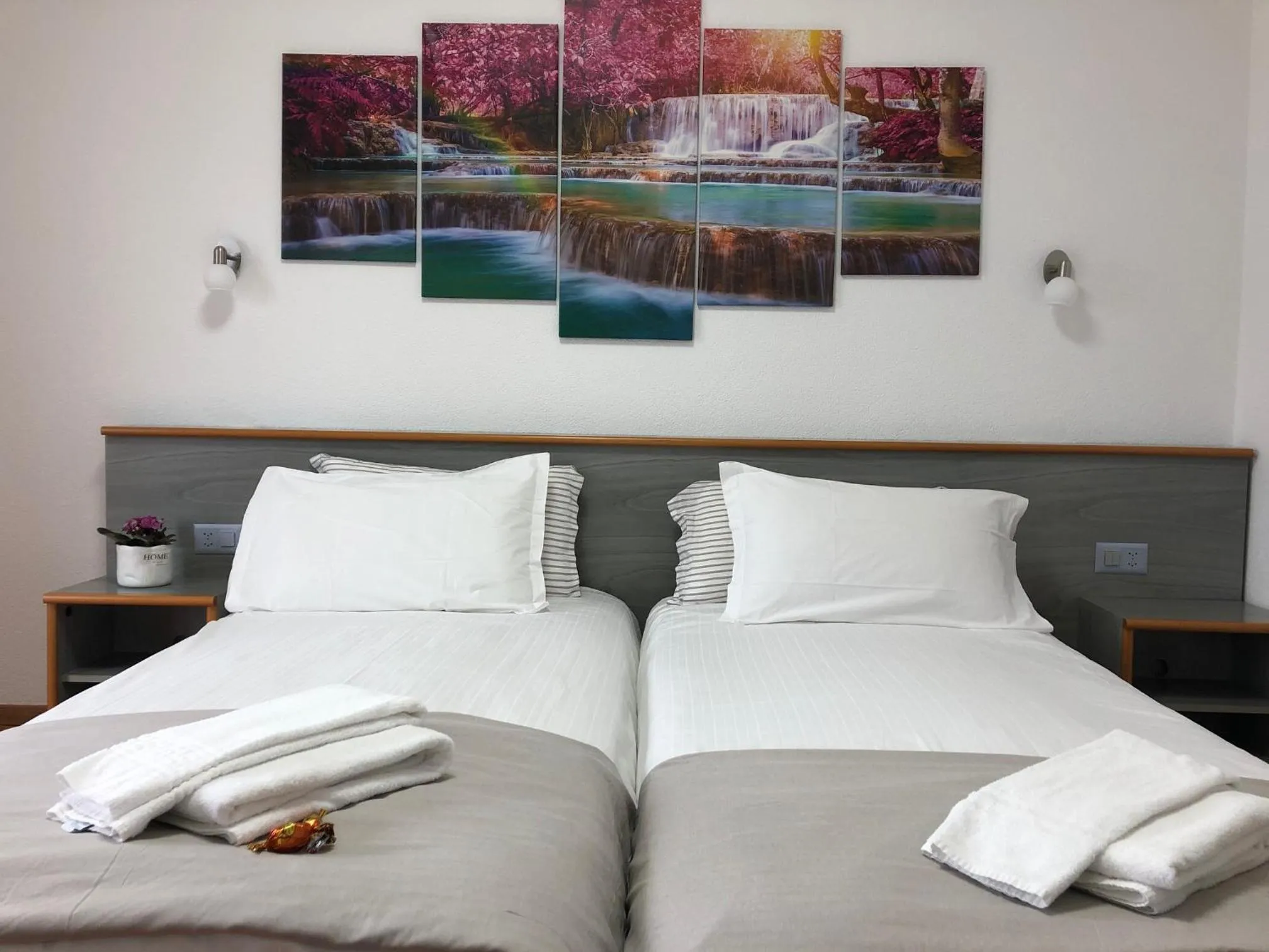 Bedroom, Bed in Hotel Garni Montaldi