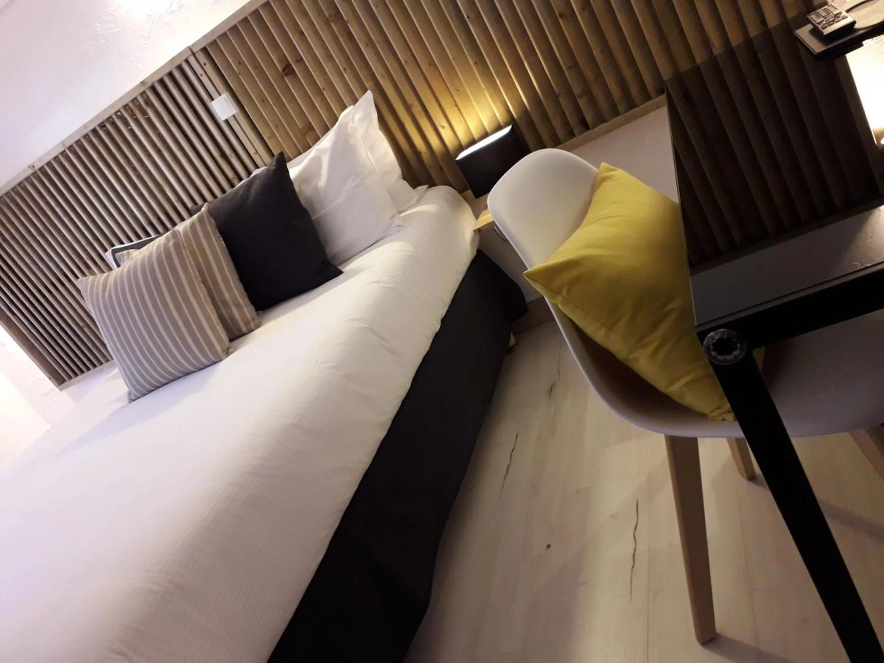 Bed in Hotel De La Mer