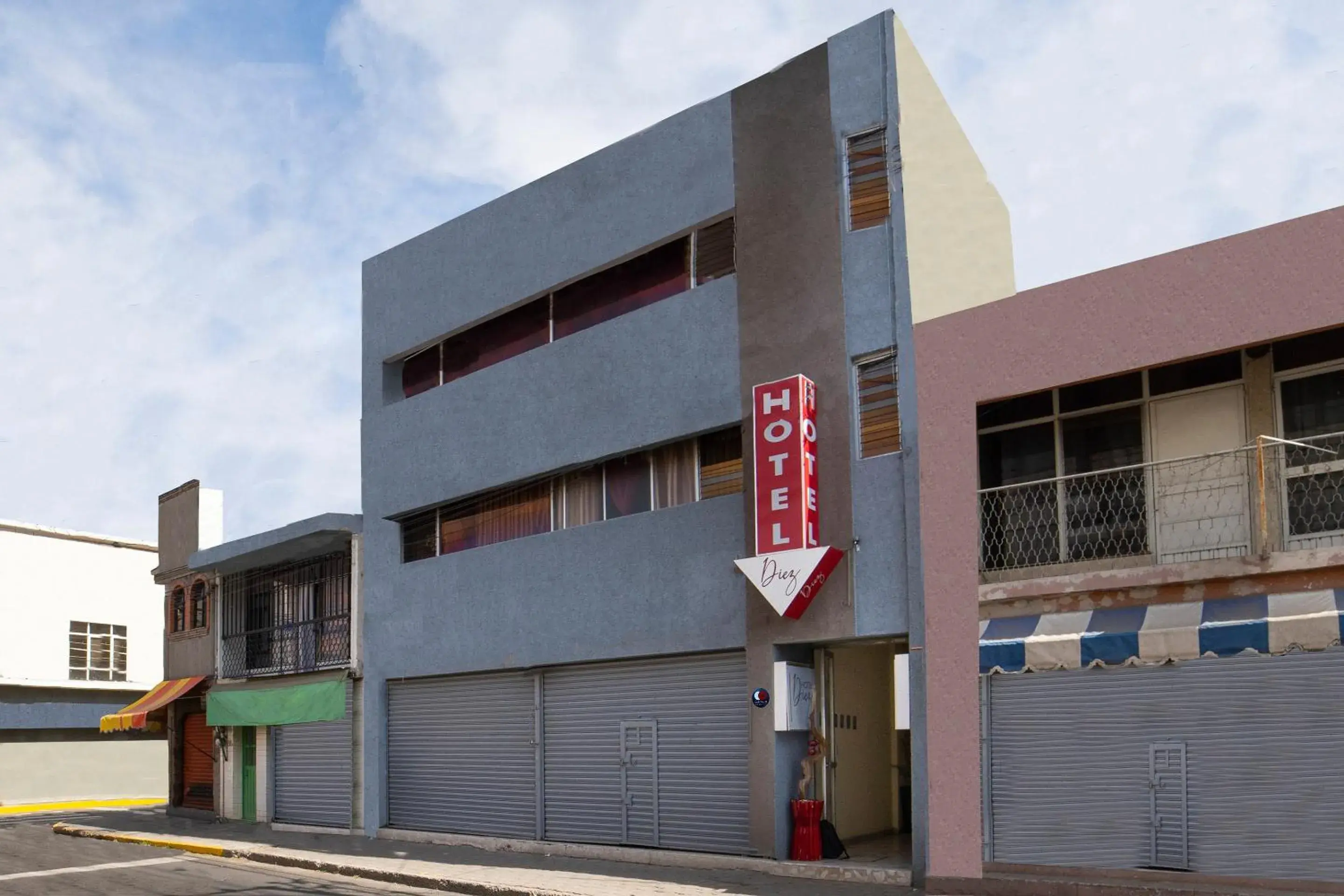 Facade/entrance in Capital O Hotel Diez Facade/entrance in Capital O Hotel Diez