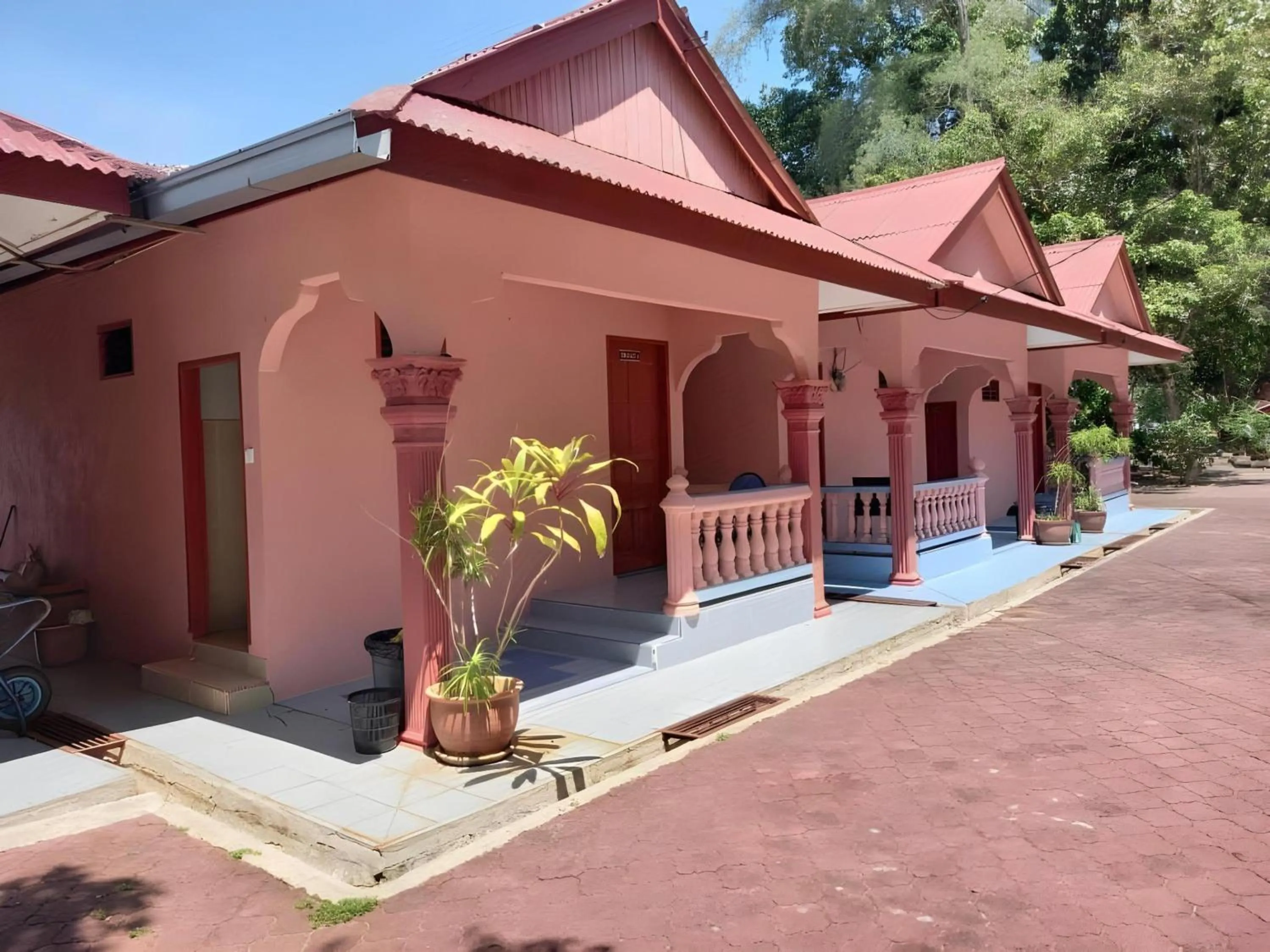 Property building in Hotel O Bari Indah Beach Resort