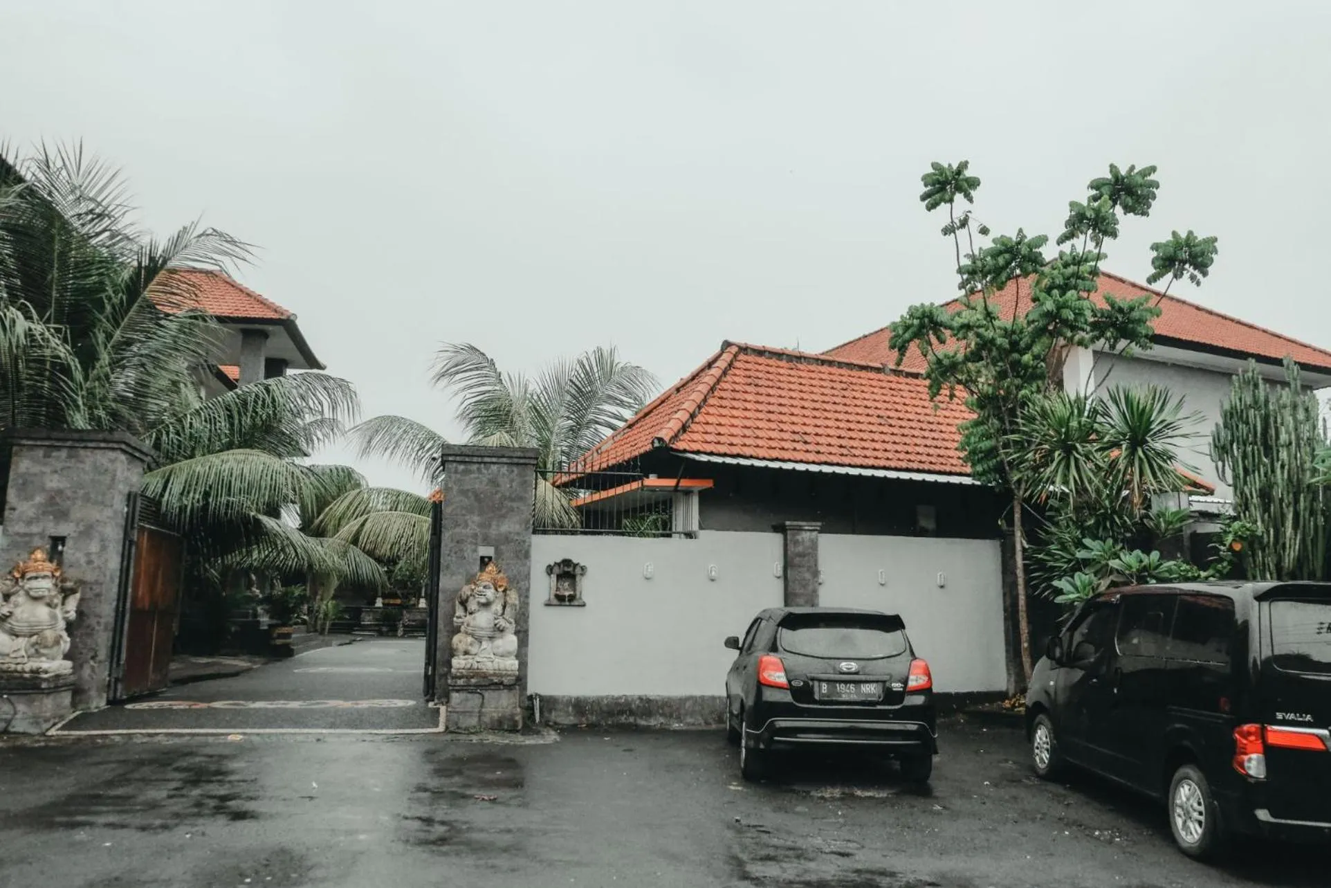 Property building in Hotel Diana 2