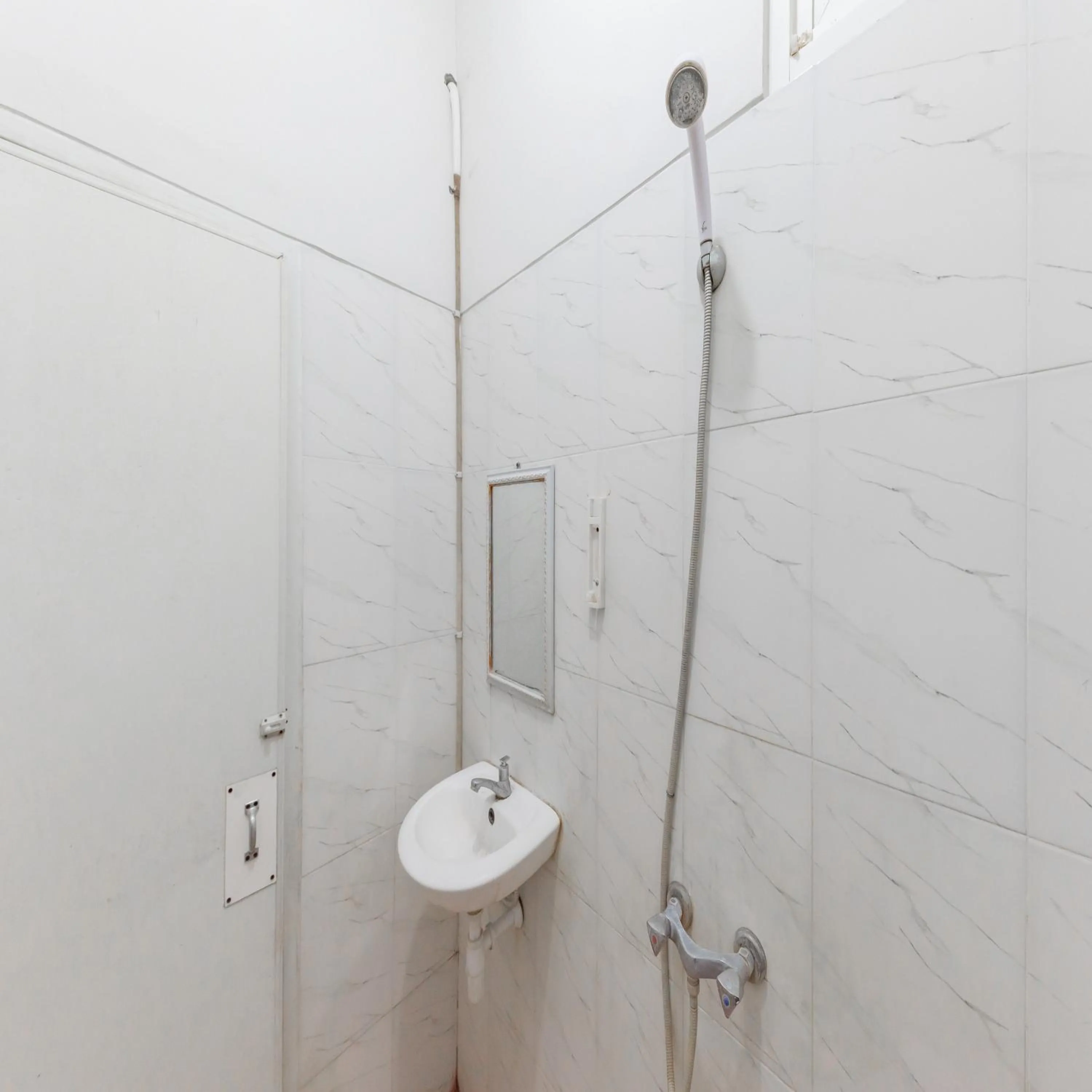 OYO 3972 Simega Residence