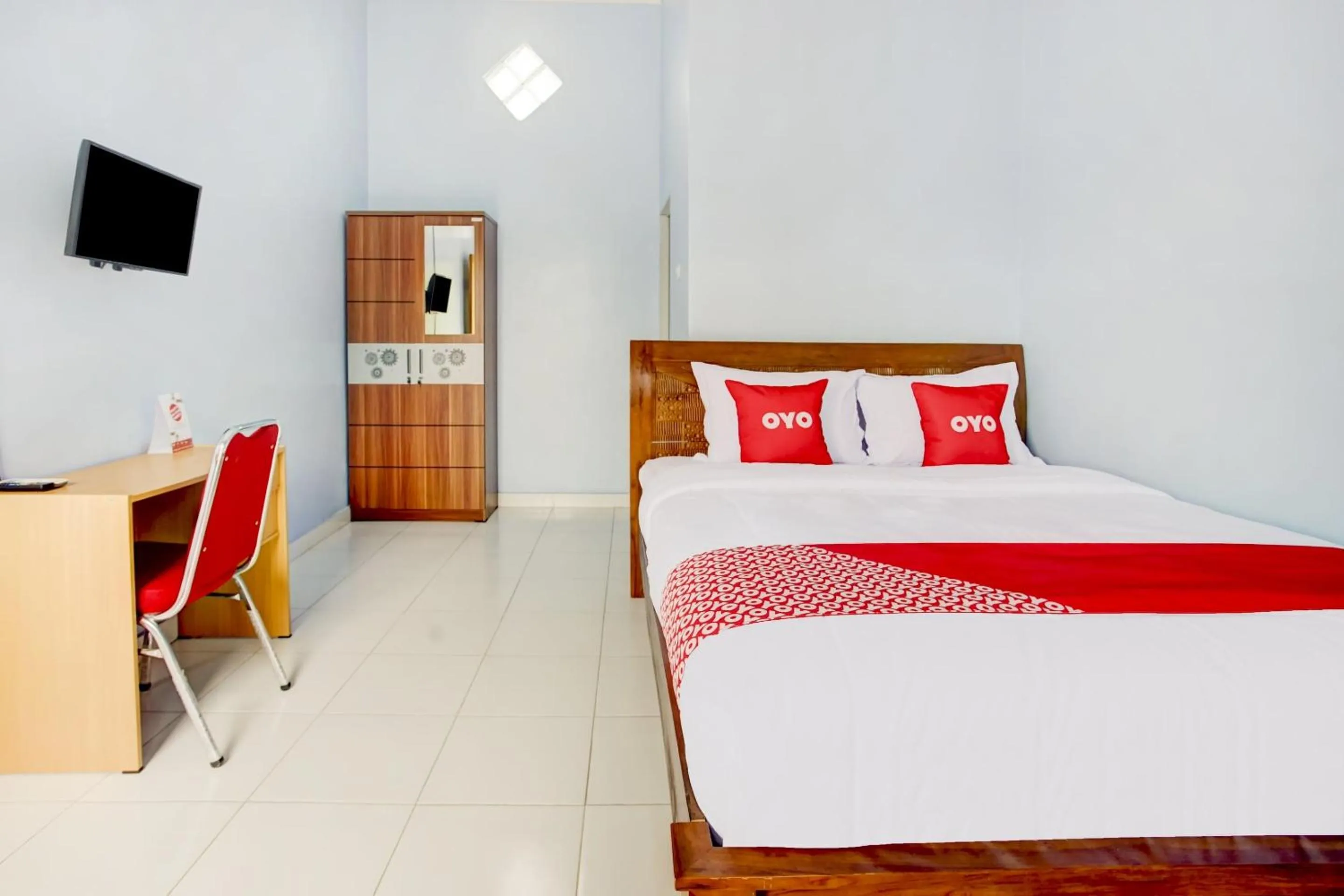 Bedroom, Bed in OYO Life 3982 Azka Homestay Syariah