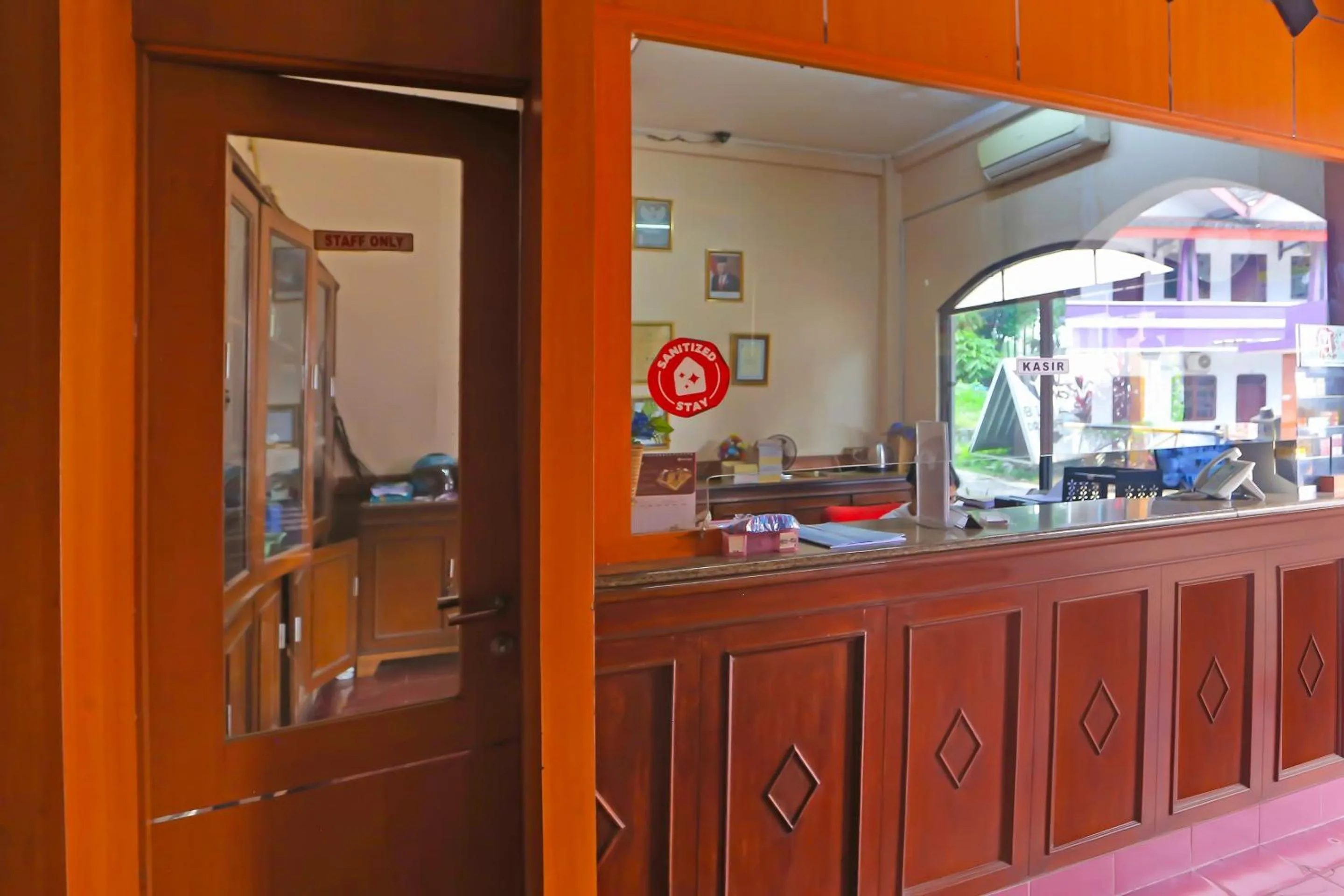 Lobby or reception in Hotel O Danau Indah