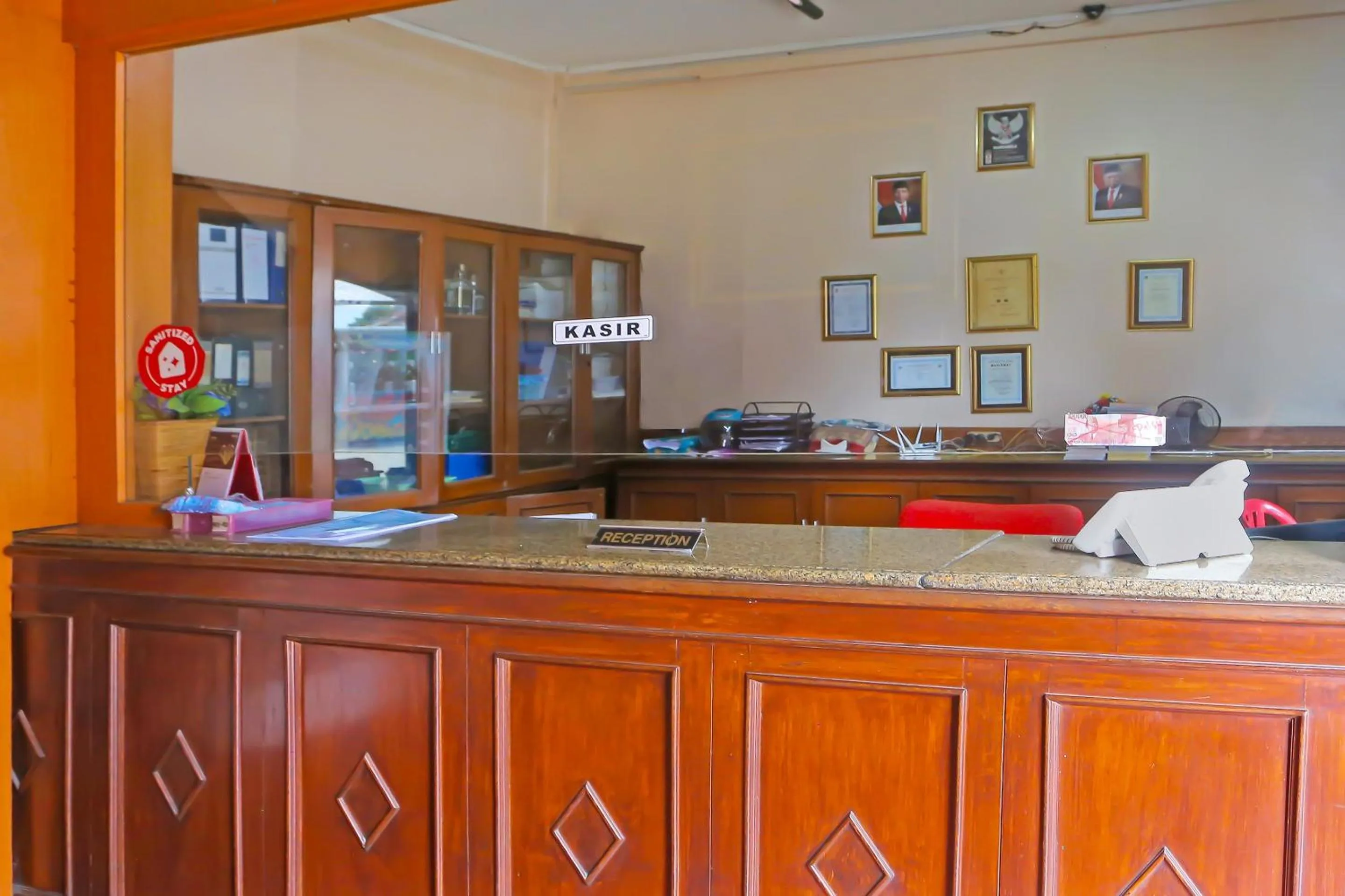 Lobby or reception in Hotel O Danau Indah