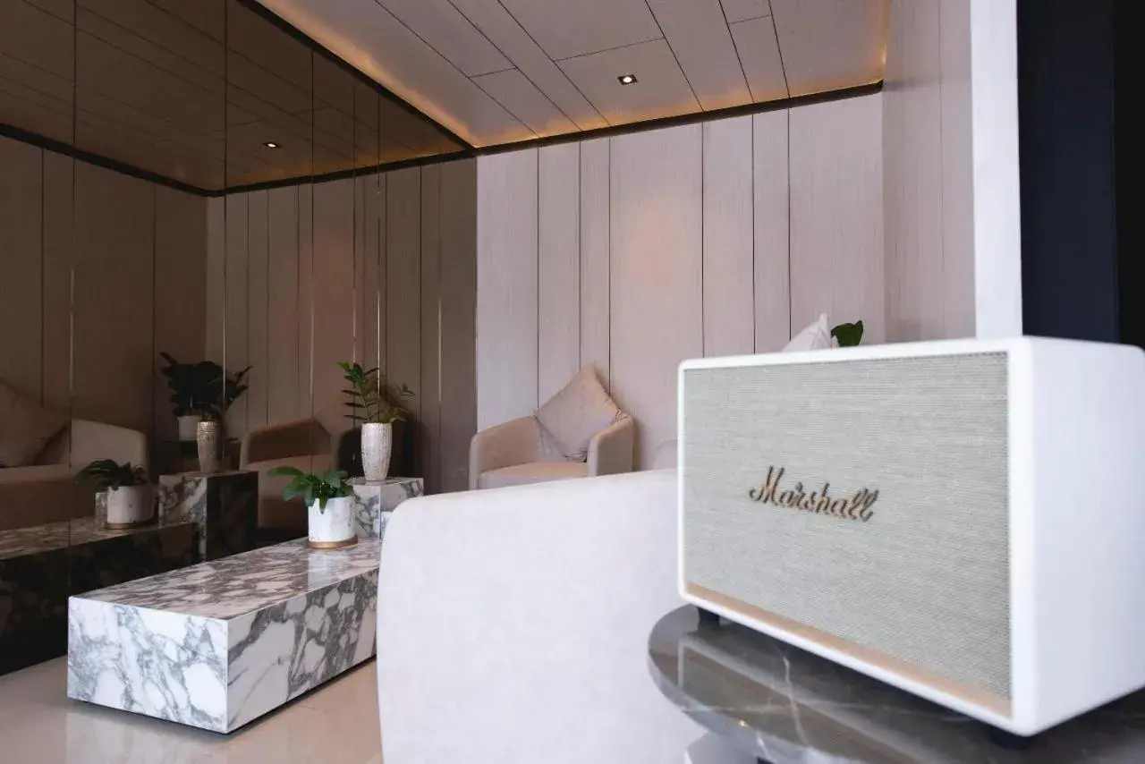 Property building in Qlosest Hotel Property building in Qlosest Hotel