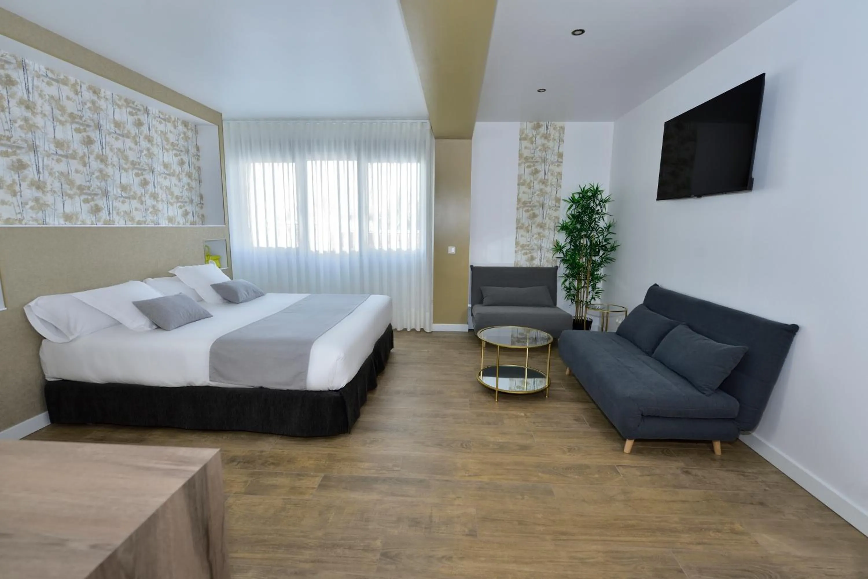 Bedroom, Bed in Rey Don Sancho