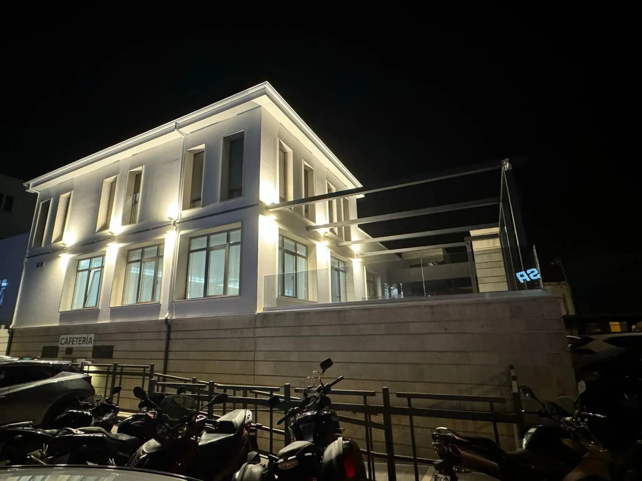 Property building in Rey Don Sancho Property building in Rey Don Sancho