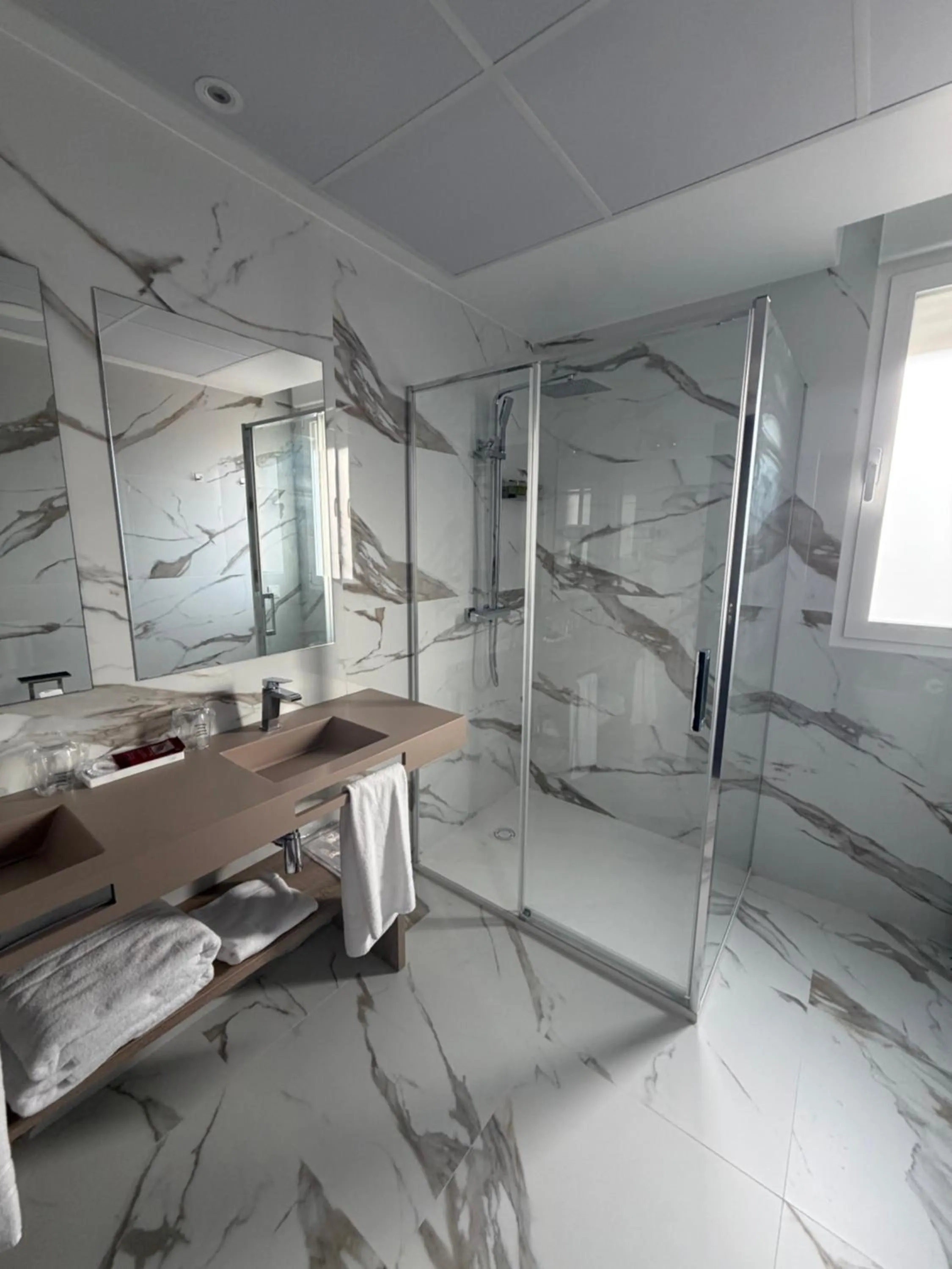 Shower in Rey Don Sancho