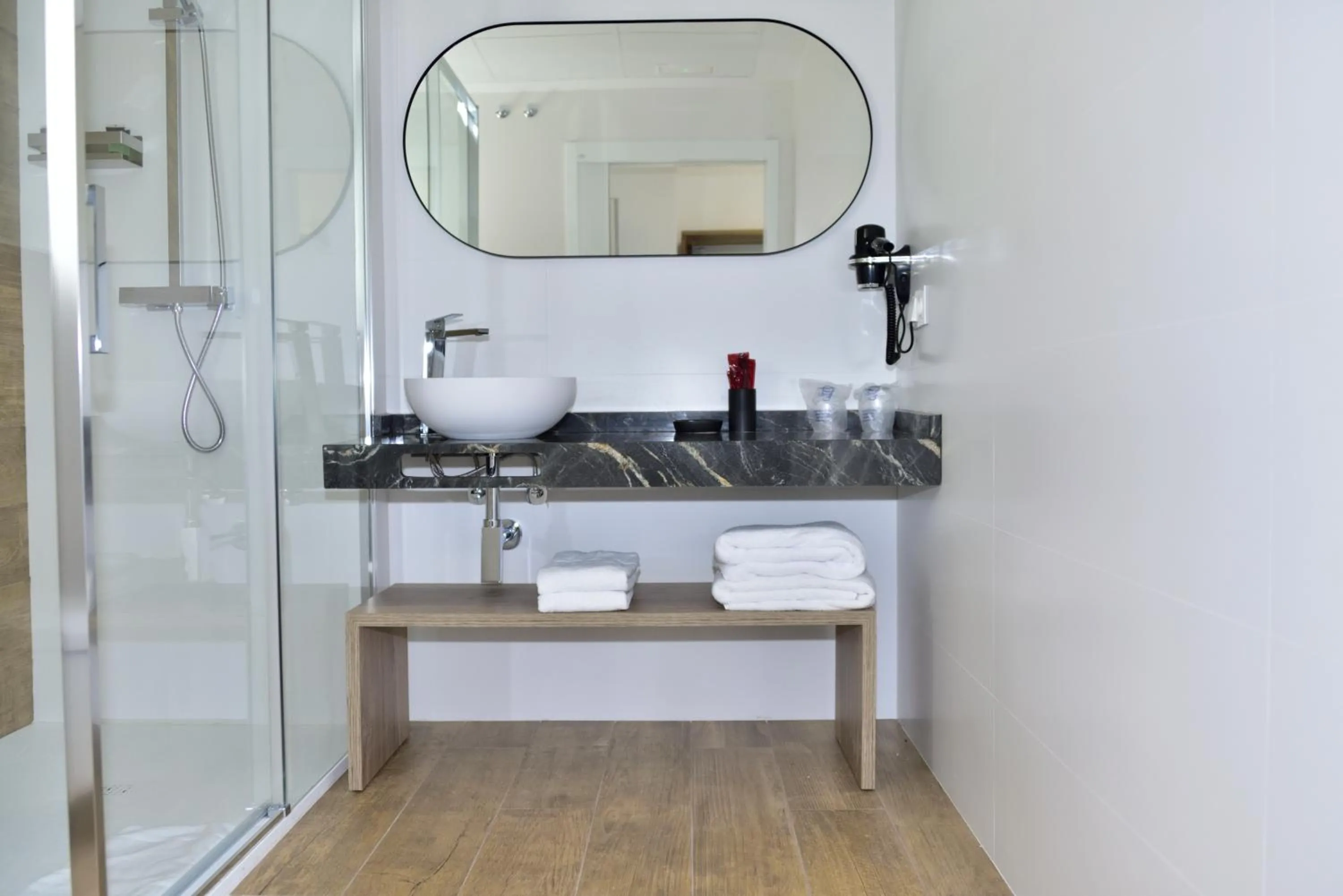 Shower in Rey Don Sancho