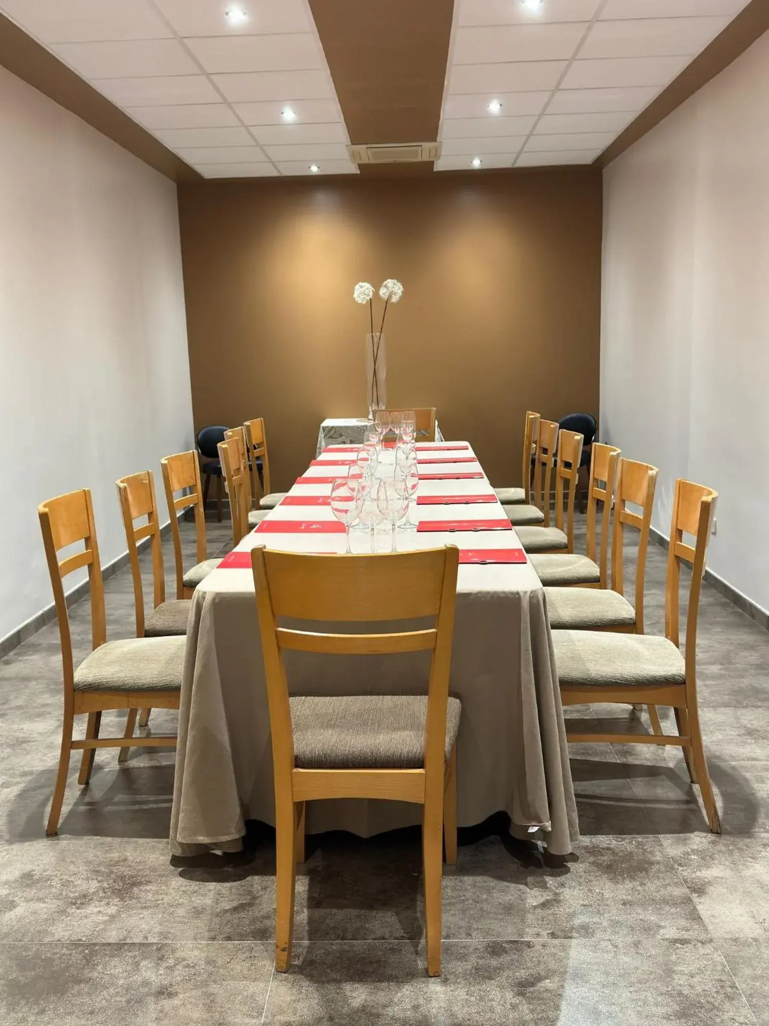 Restaurant/places to eat in Rey Don Sancho Restaurant/places to eat in Rey Don Sancho