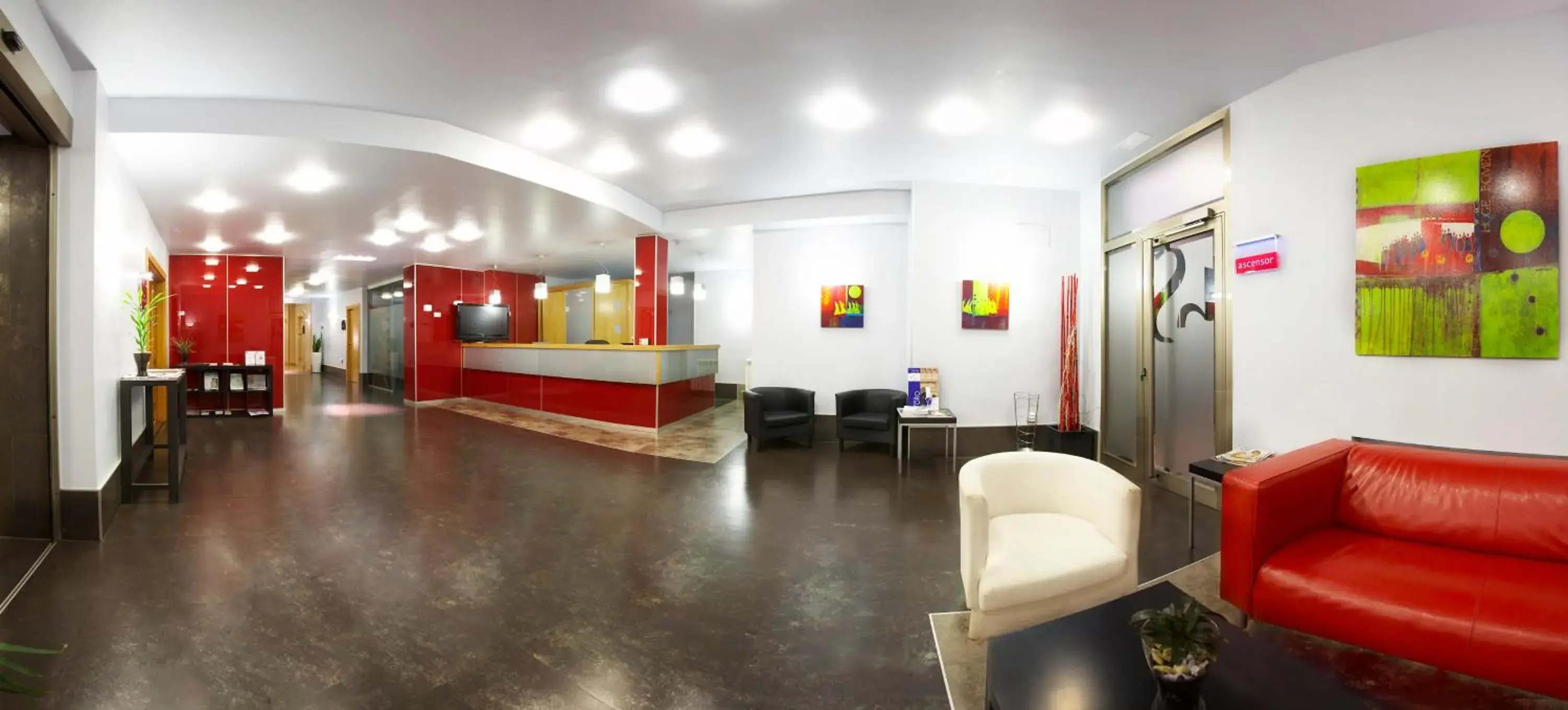 Property building in Rey Don Sancho Property building in Rey Don Sancho