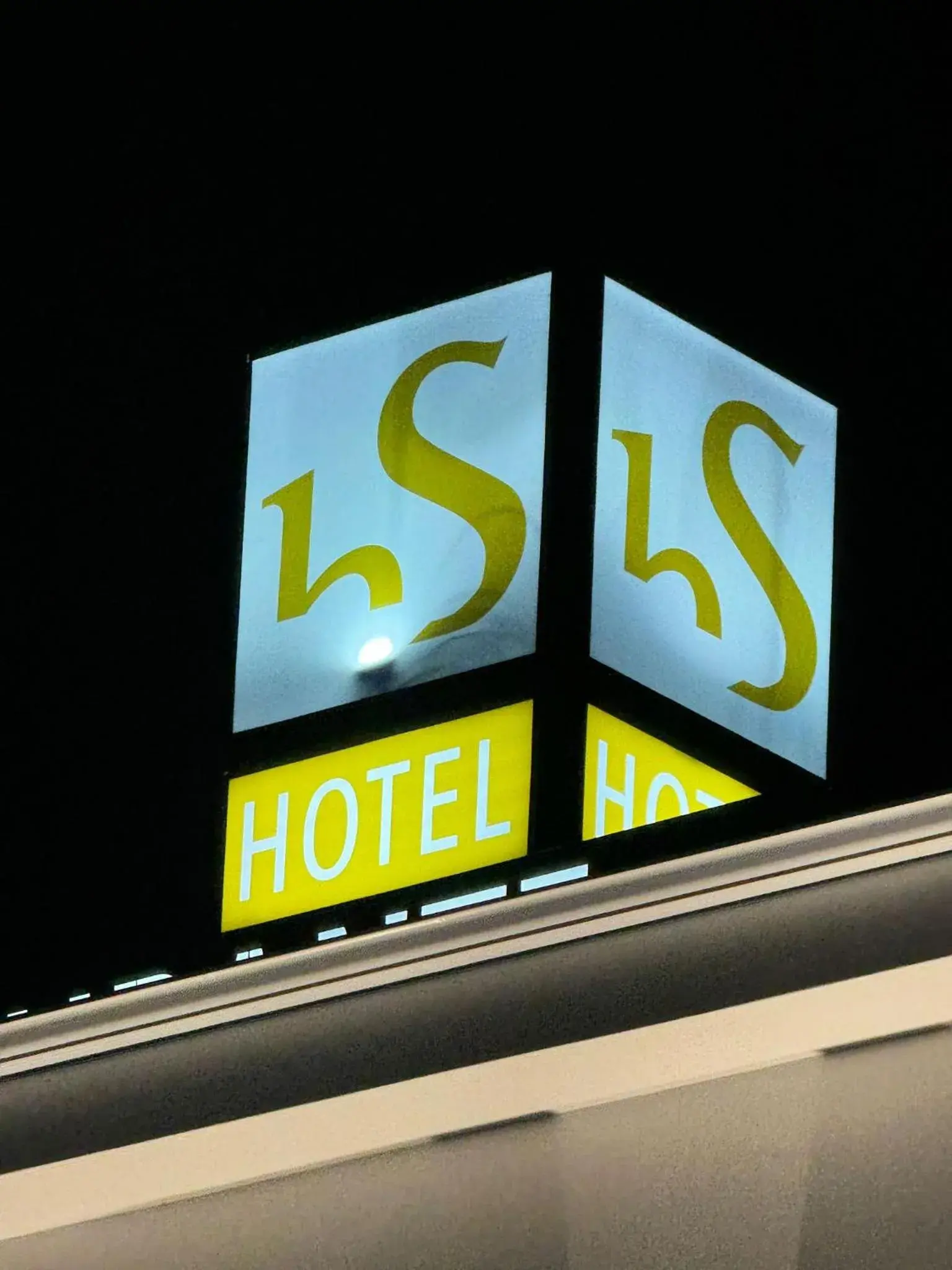 Property building in Rey Don Sancho Property building in Rey Don Sancho