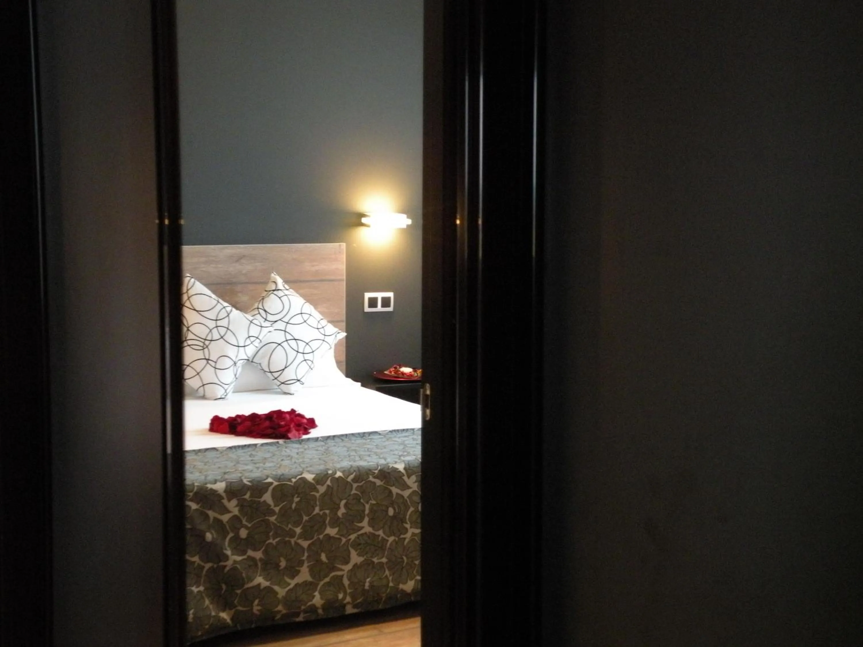 Bedroom, Bed in Rey Don Sancho