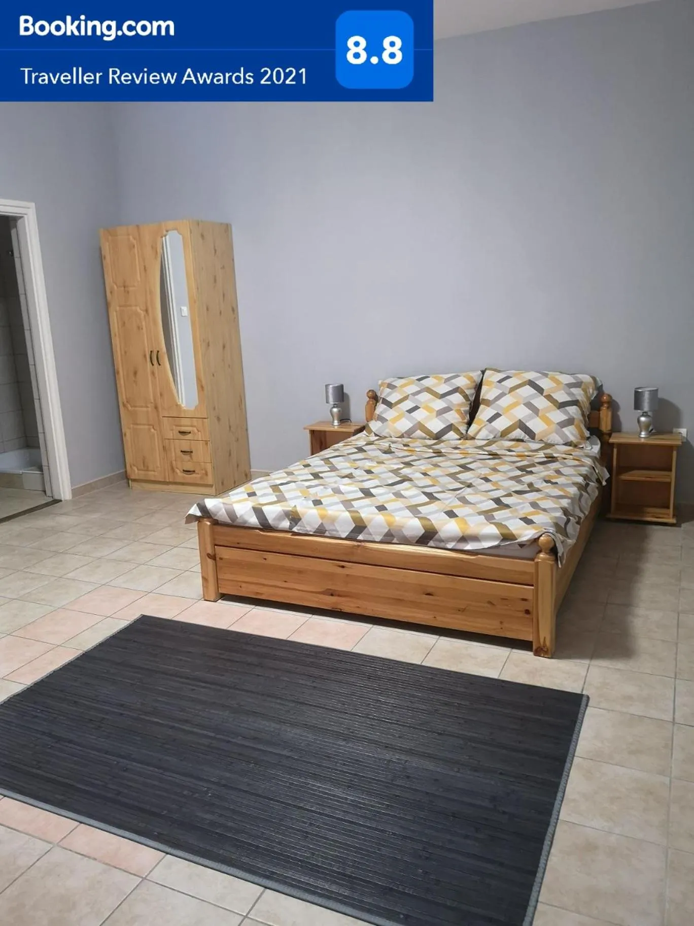Bed in Amina Apartman