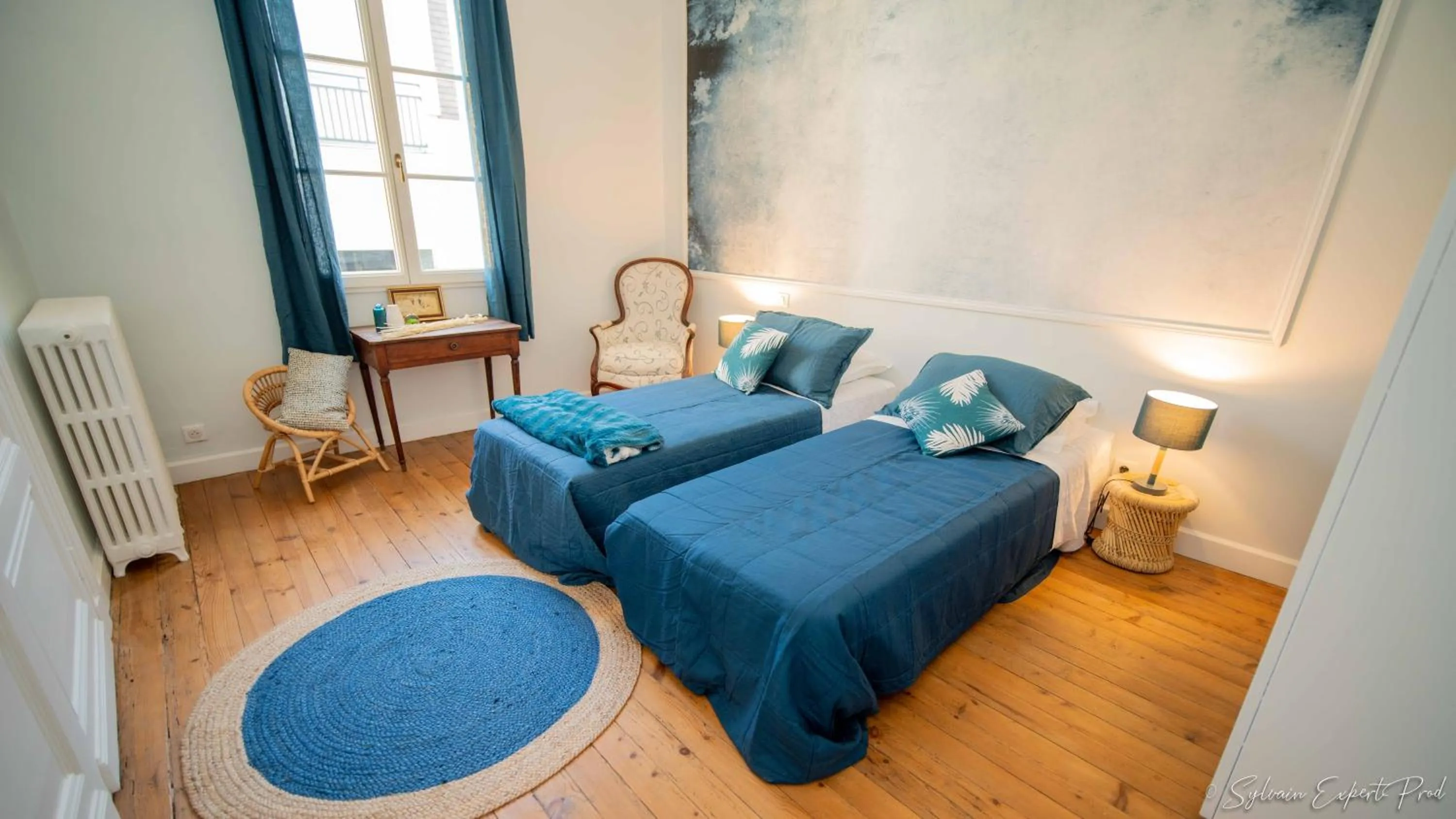 Bedroom, Bed in I love Bergerac