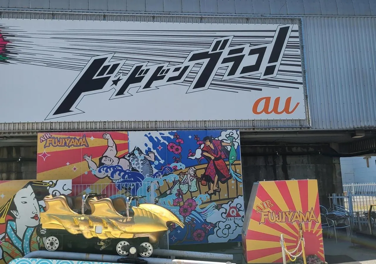 Nearby landmark in Bluebird Hotel