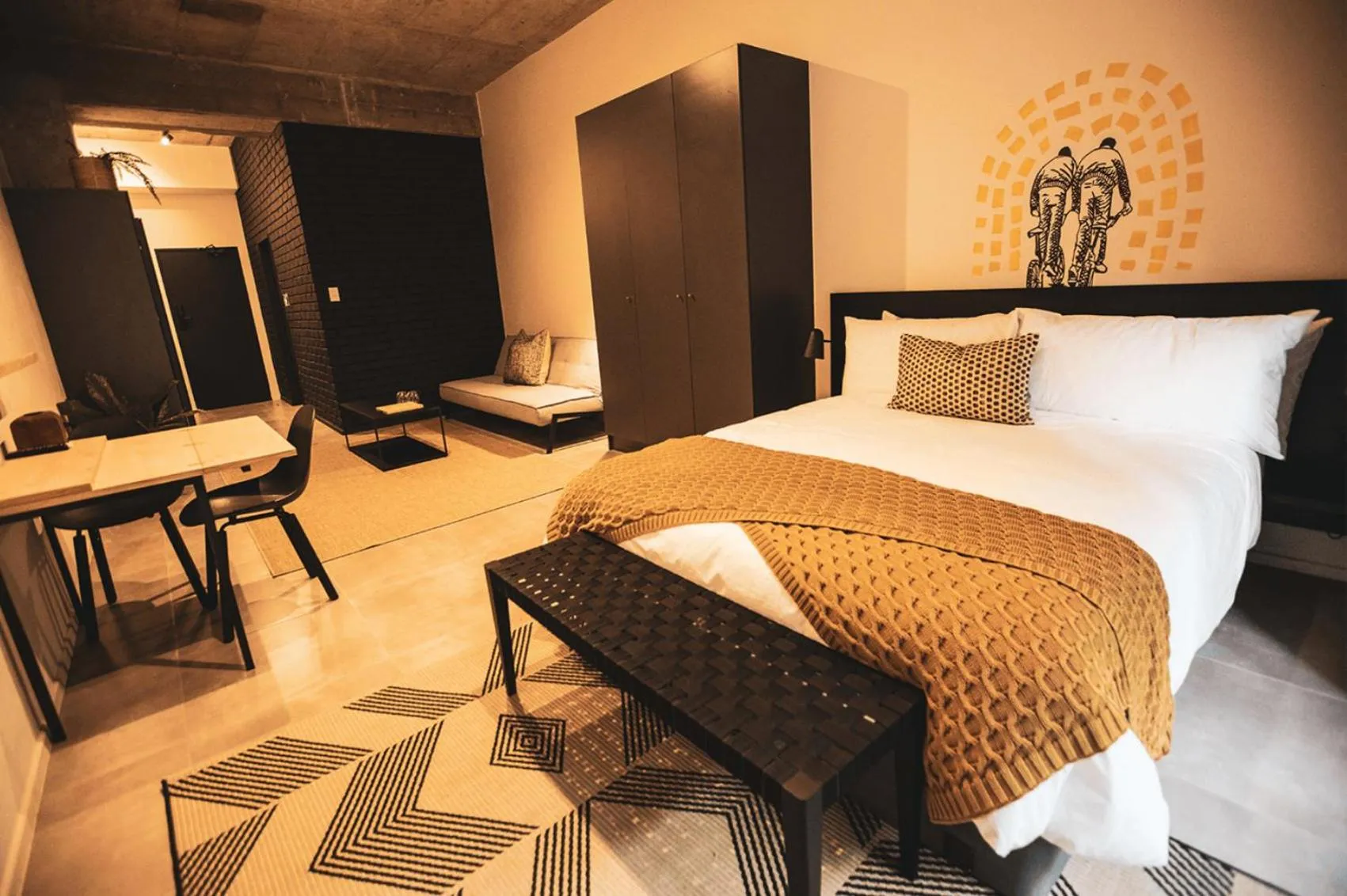 Photo of the whole room, Bed in Blackbrick Sandton One