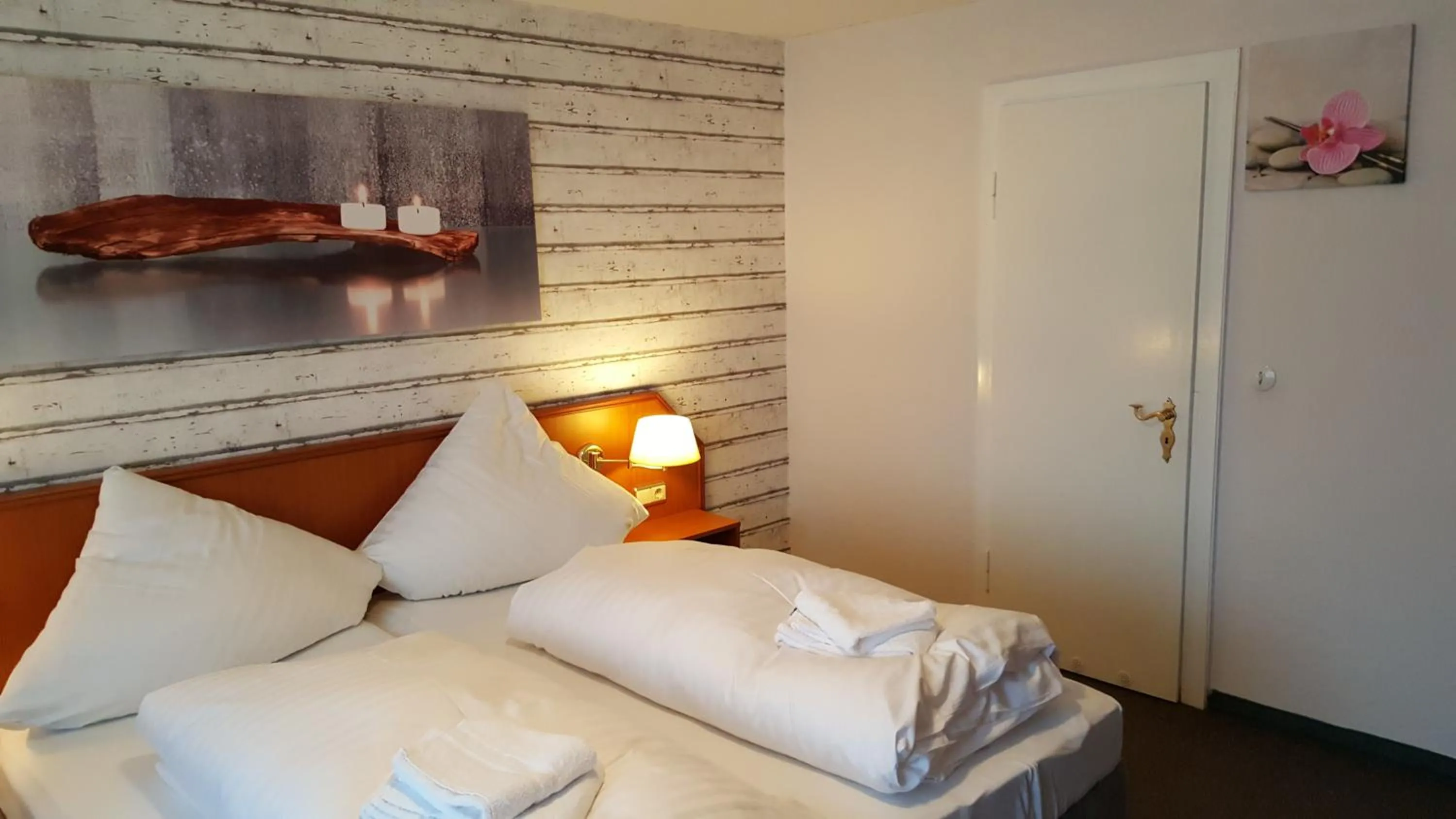 Photo of the whole room, Bed in Hotel Engel Altenau