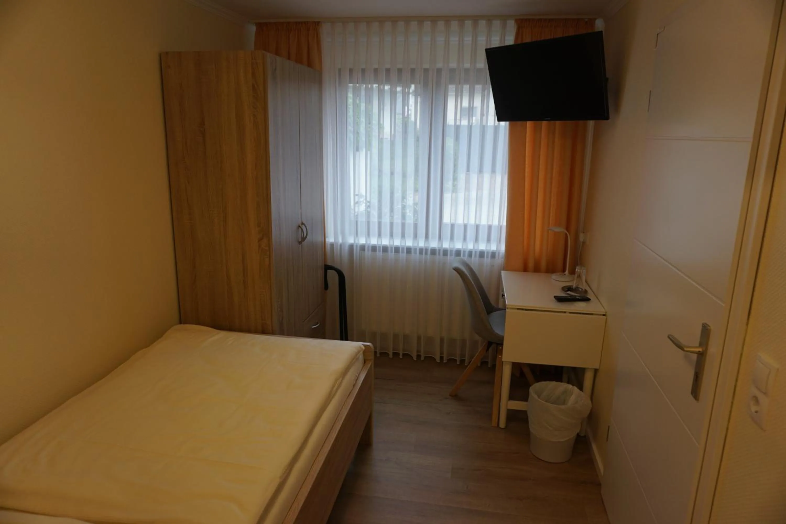Bedroom, Bed in Landgasthof “Zur Alten Mühle“