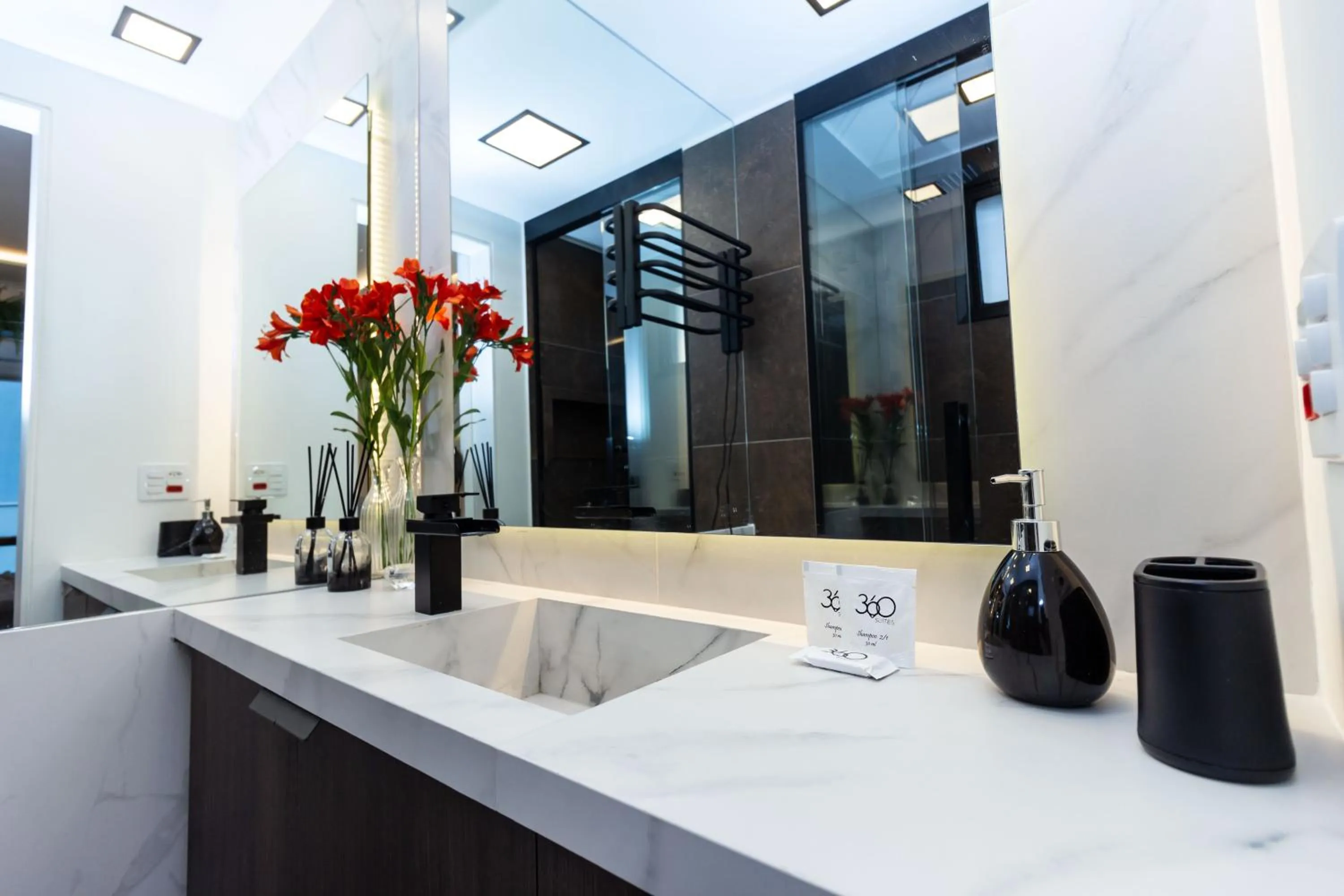 Bathroom in 360 Perdizes