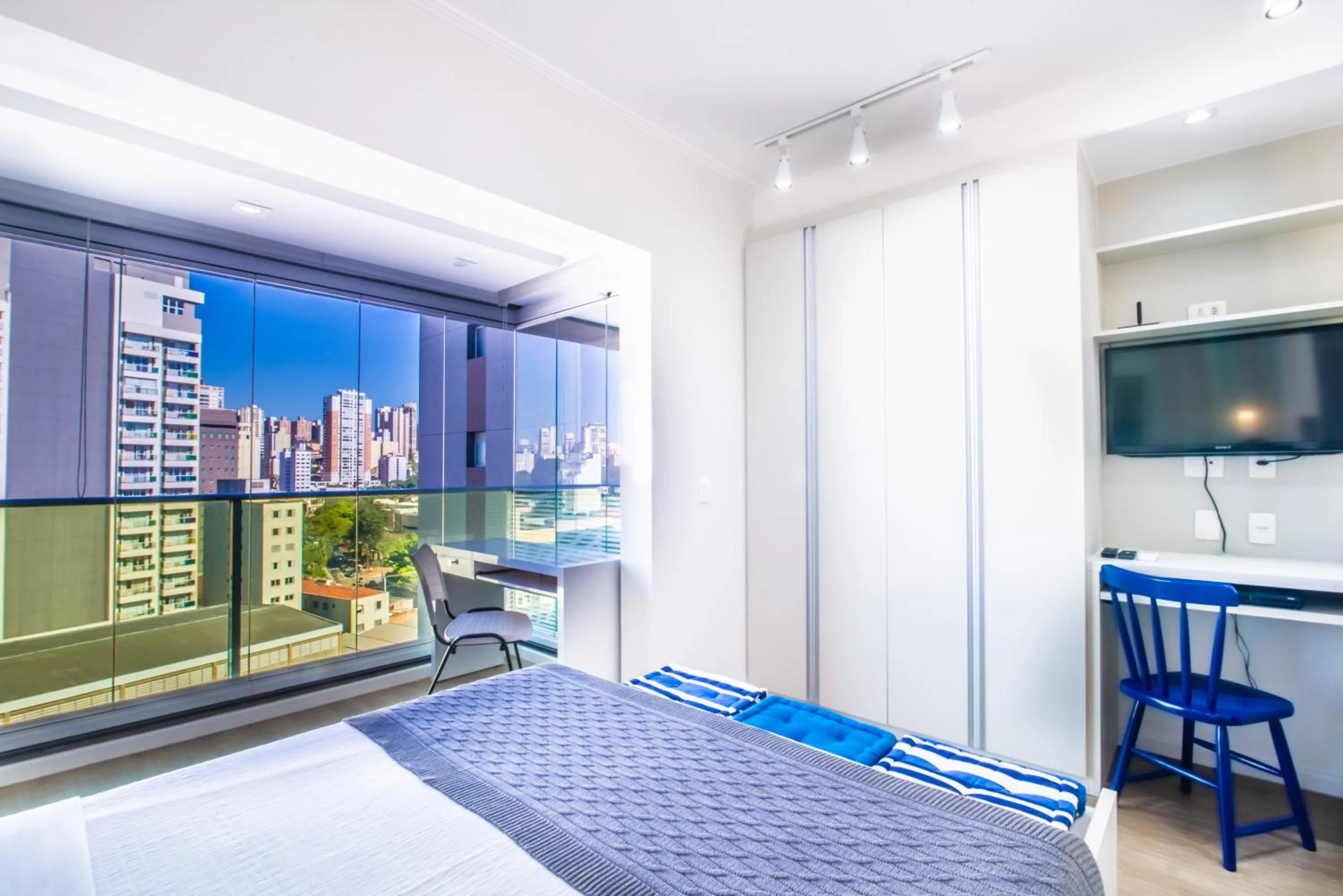 Photo of the whole room, Bed in 360 Perdizes