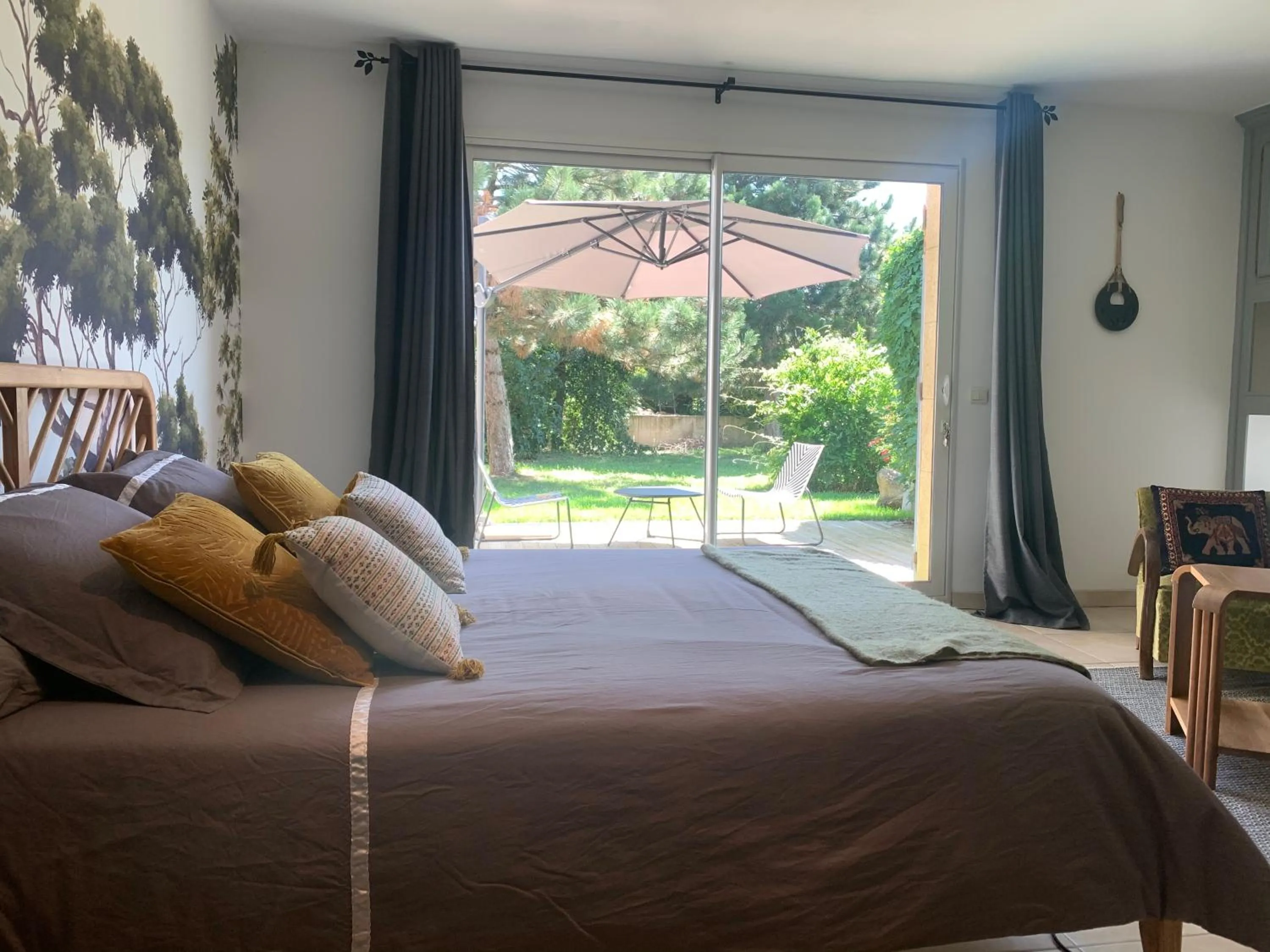 Bed in Chambre en Drôme Tropicale