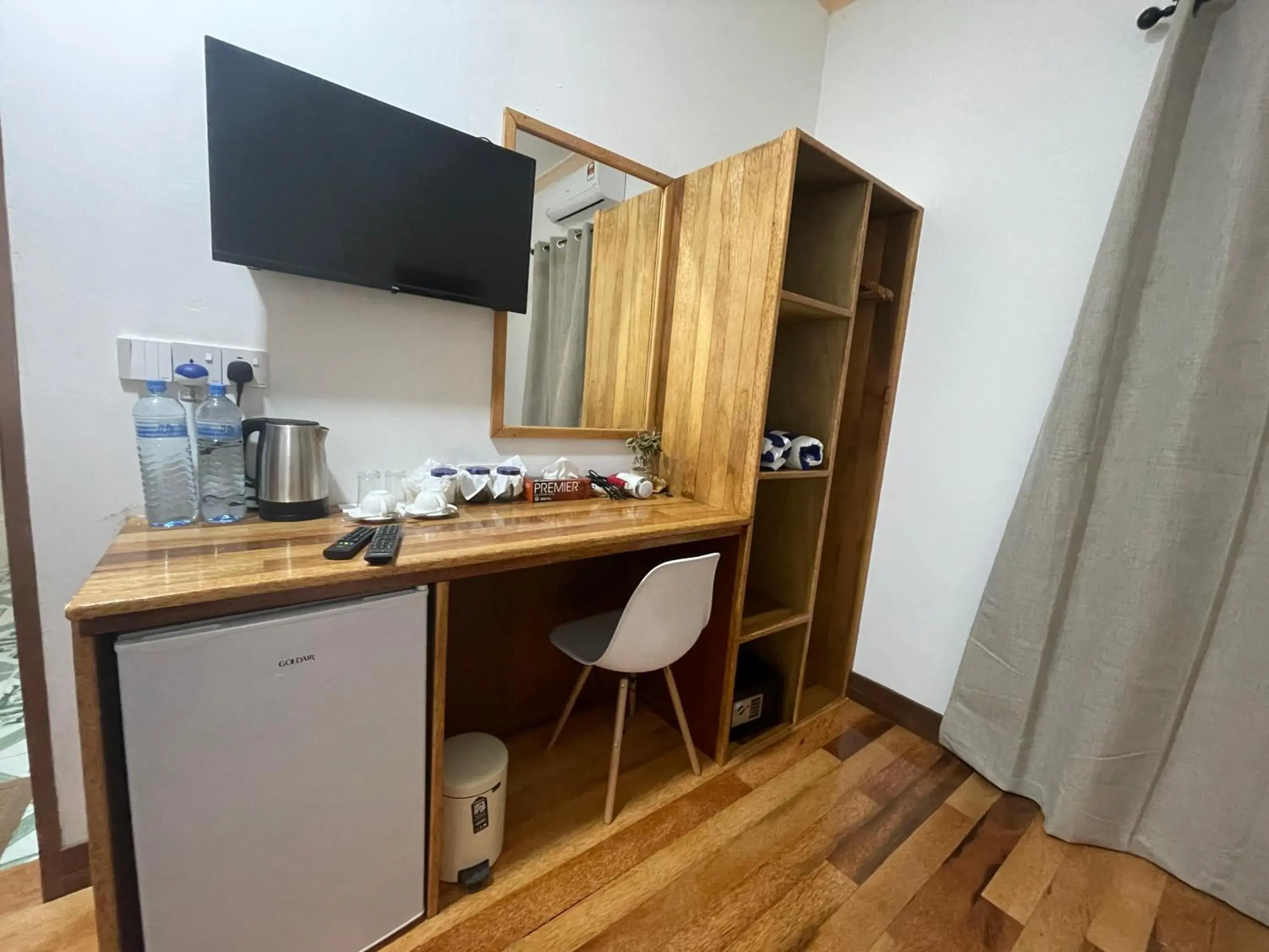 Double Room in Mandhoo Inn Double Room in Mandhoo Inn