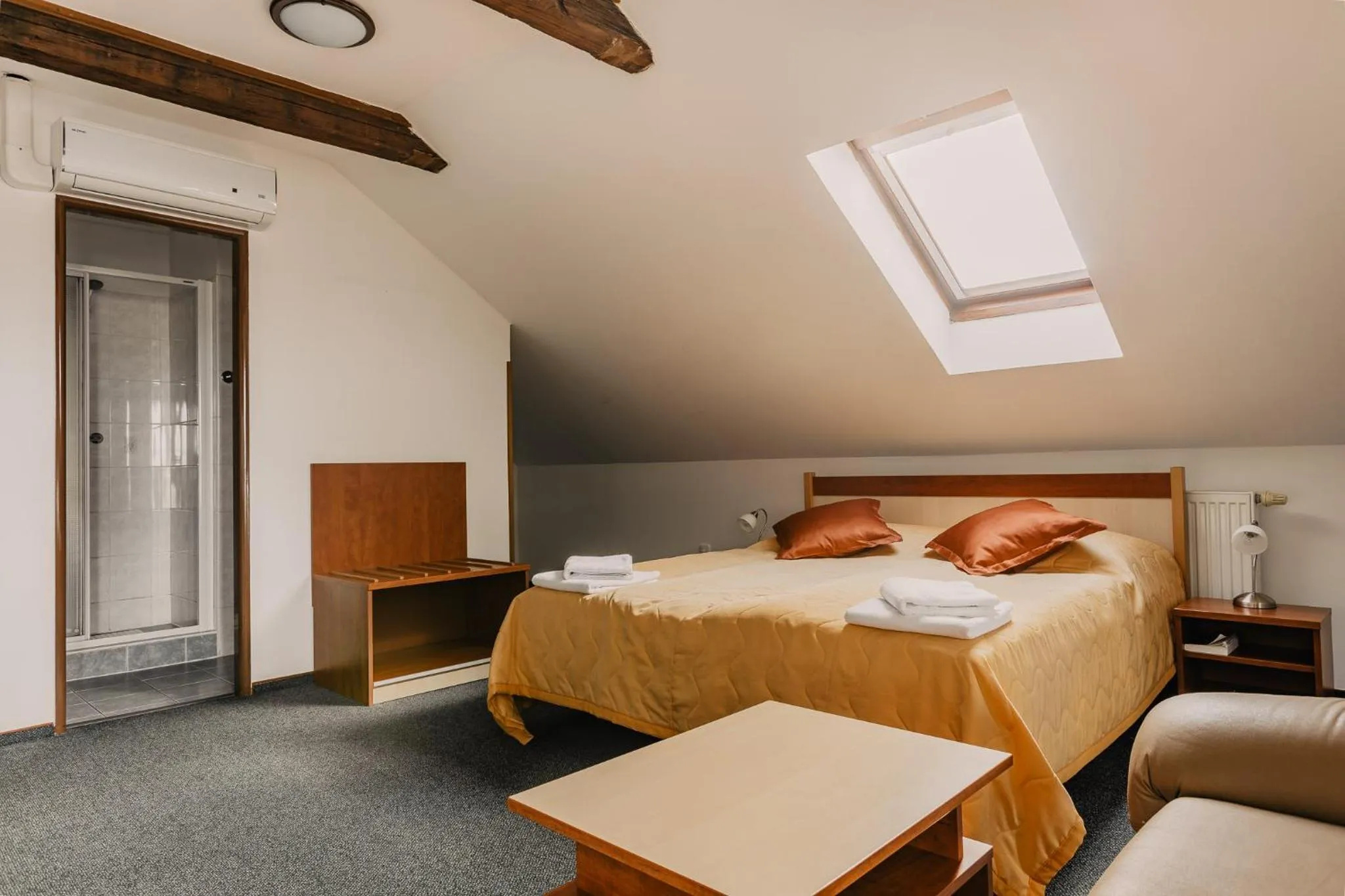 Bed in Hotel U Valdické brány