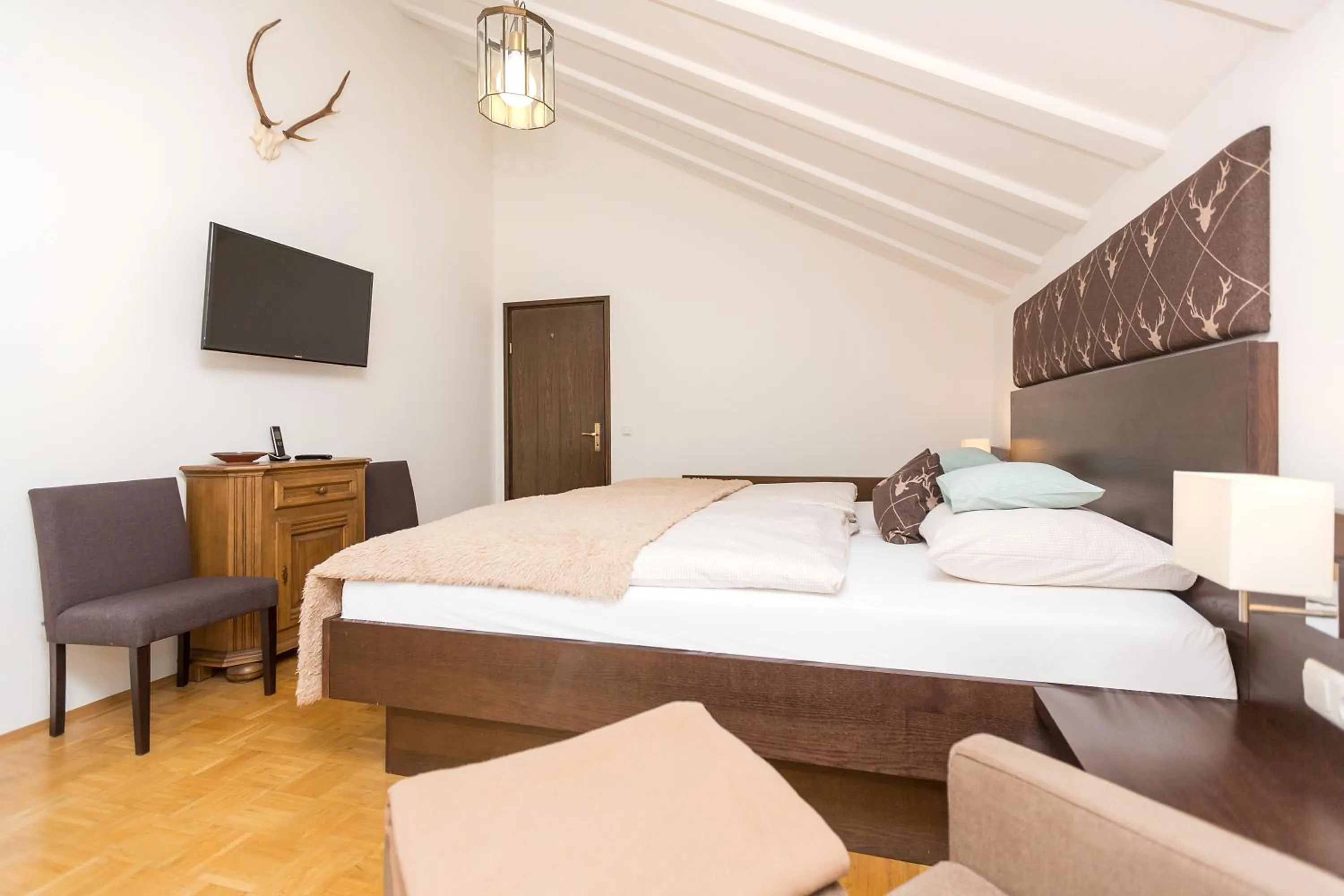 Bedroom, Bed in Hotel Alpenhof Postillion