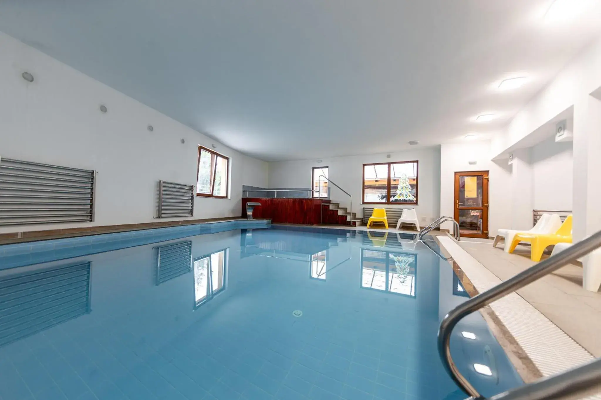 Swimming pool in Resort EuroPark Fundata Swimming pool in Resort EuroPark Fundata