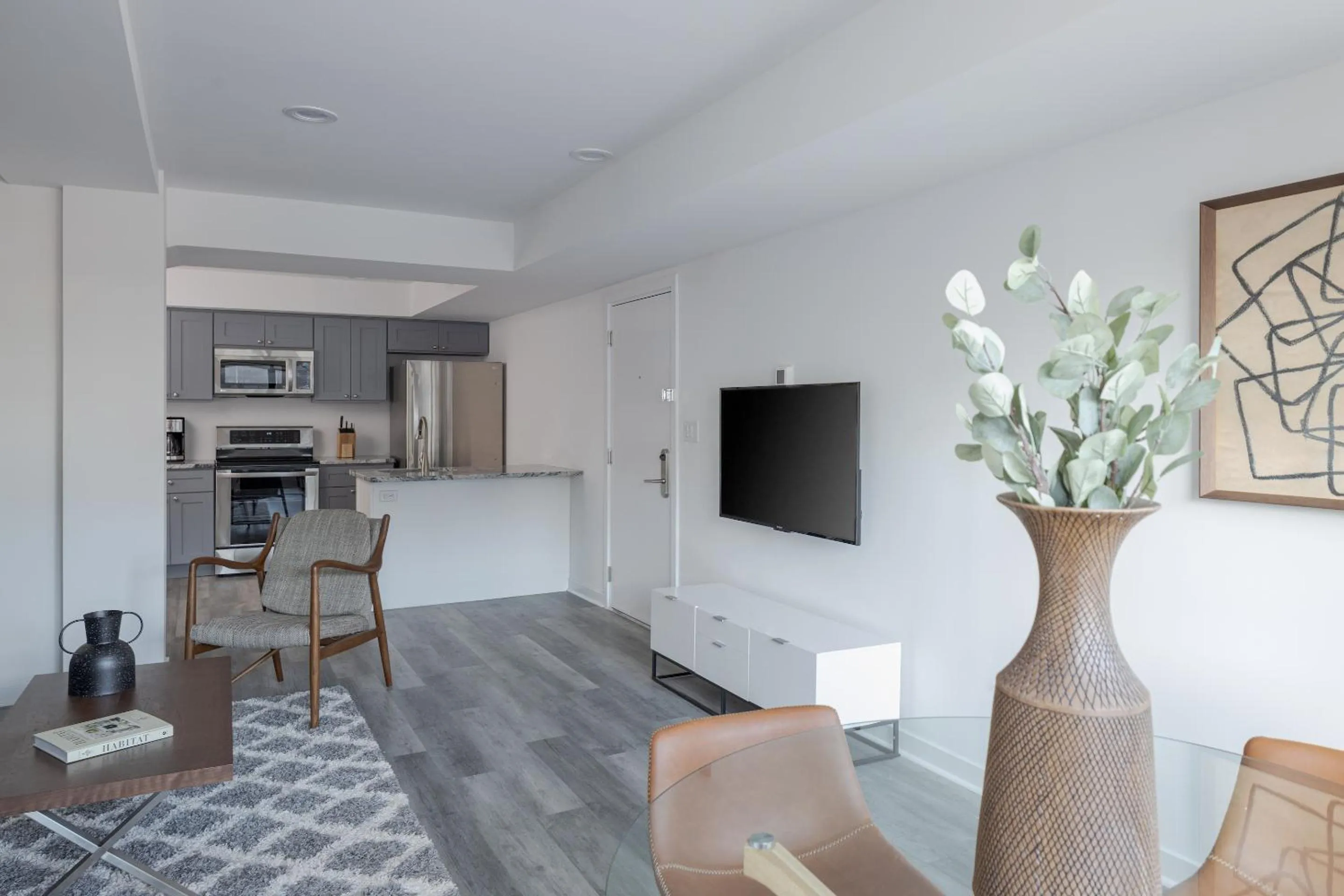 Living room in Sonder 655 Lofts