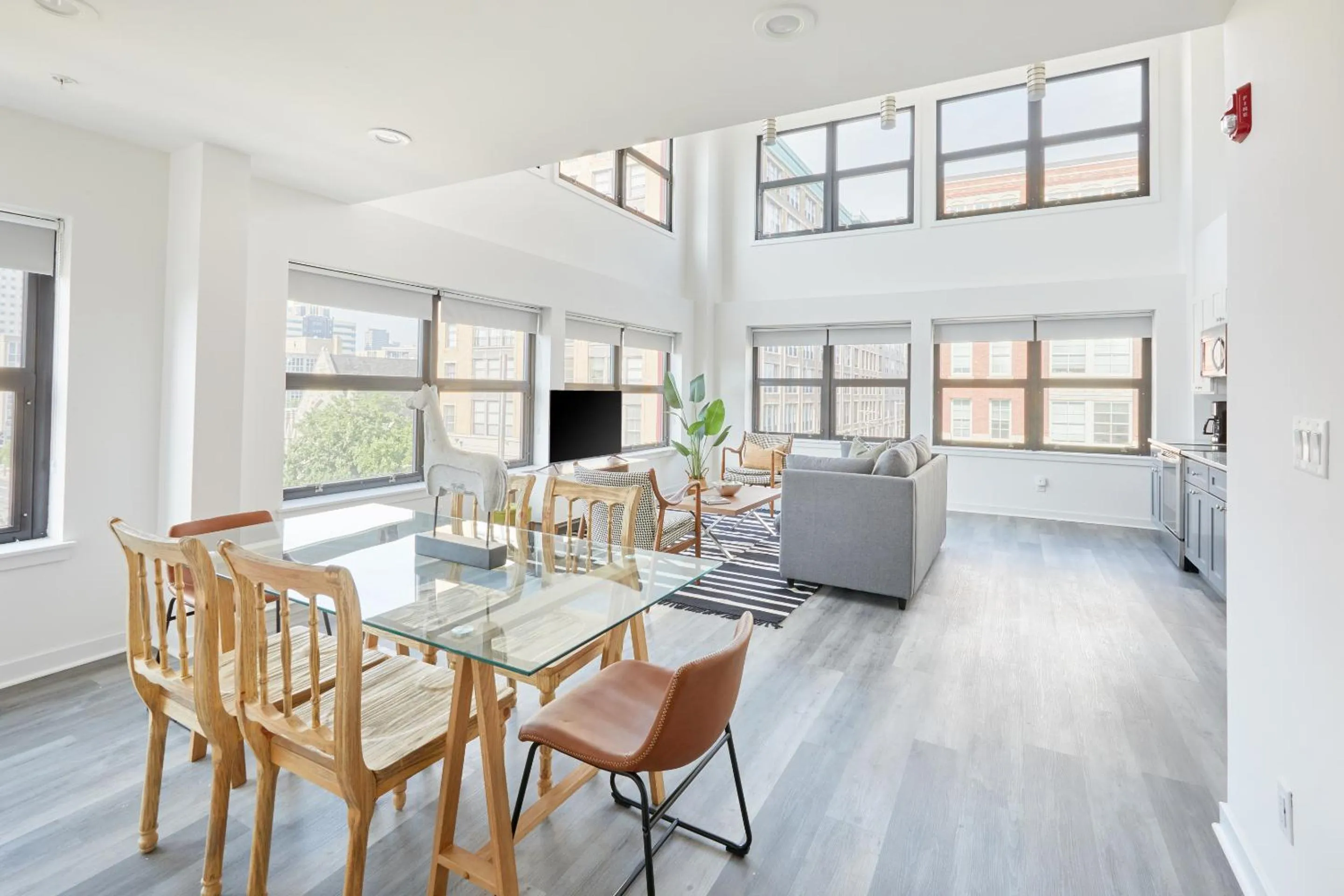 Living room in Sonder 655 Lofts