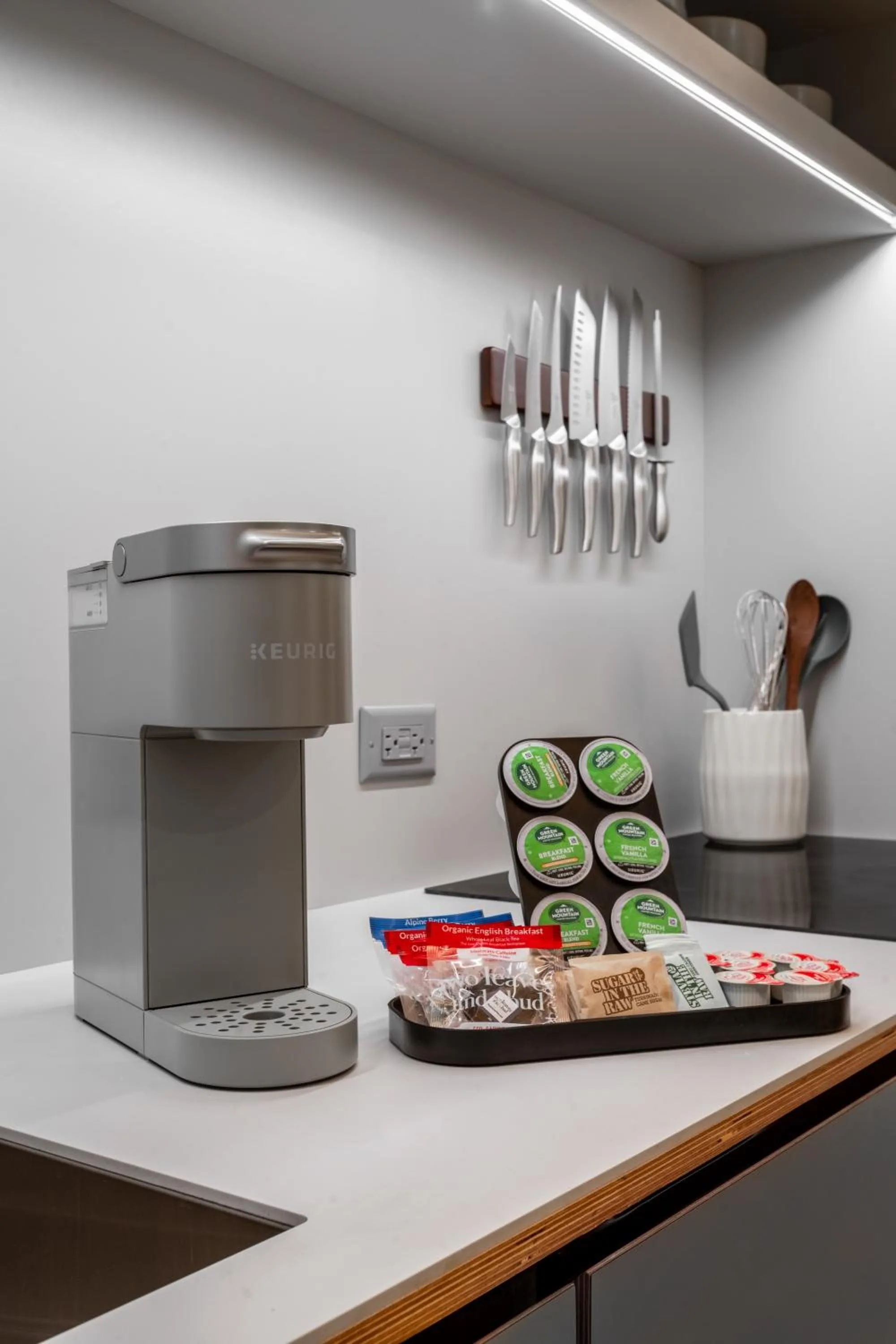 kitchen in Sonder 655 Lofts